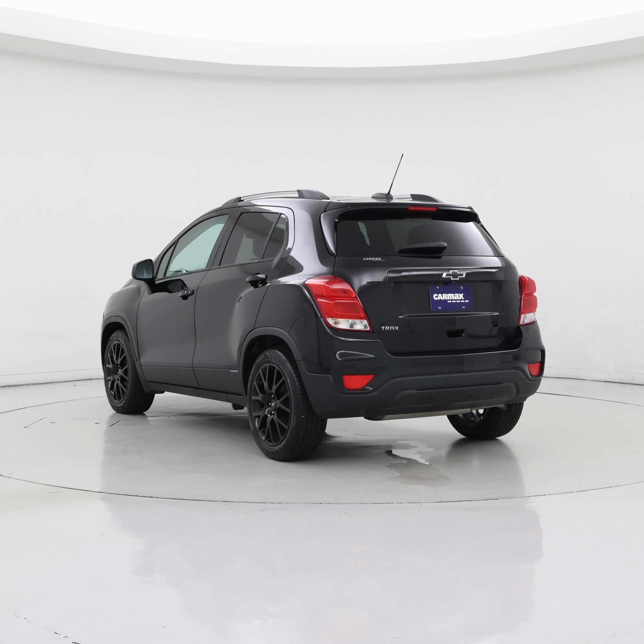 Thumbnail: 2022 Chevrolet Trax - 2