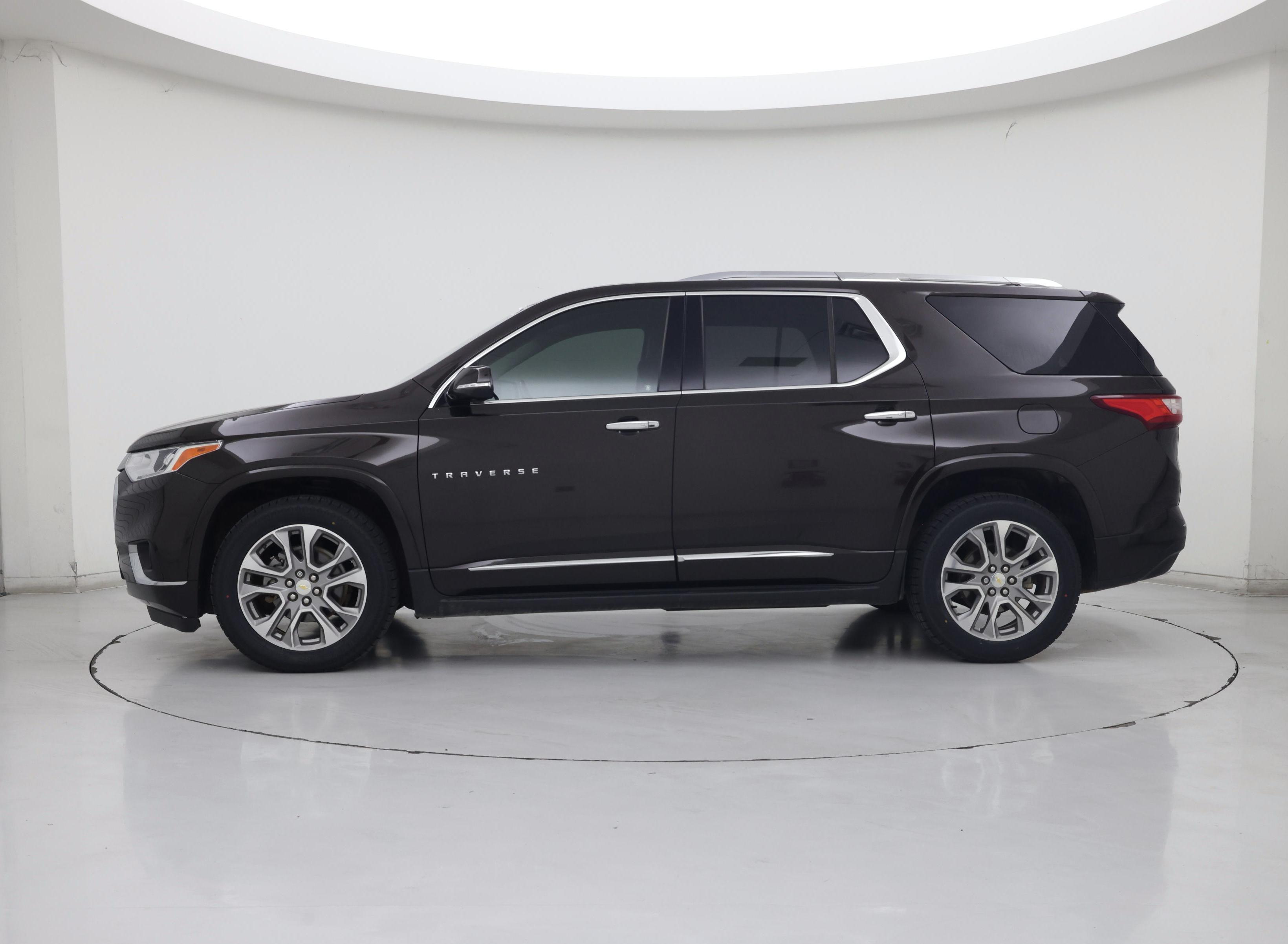 Thumbnail: 2018 Chevrolet Traverse - 3