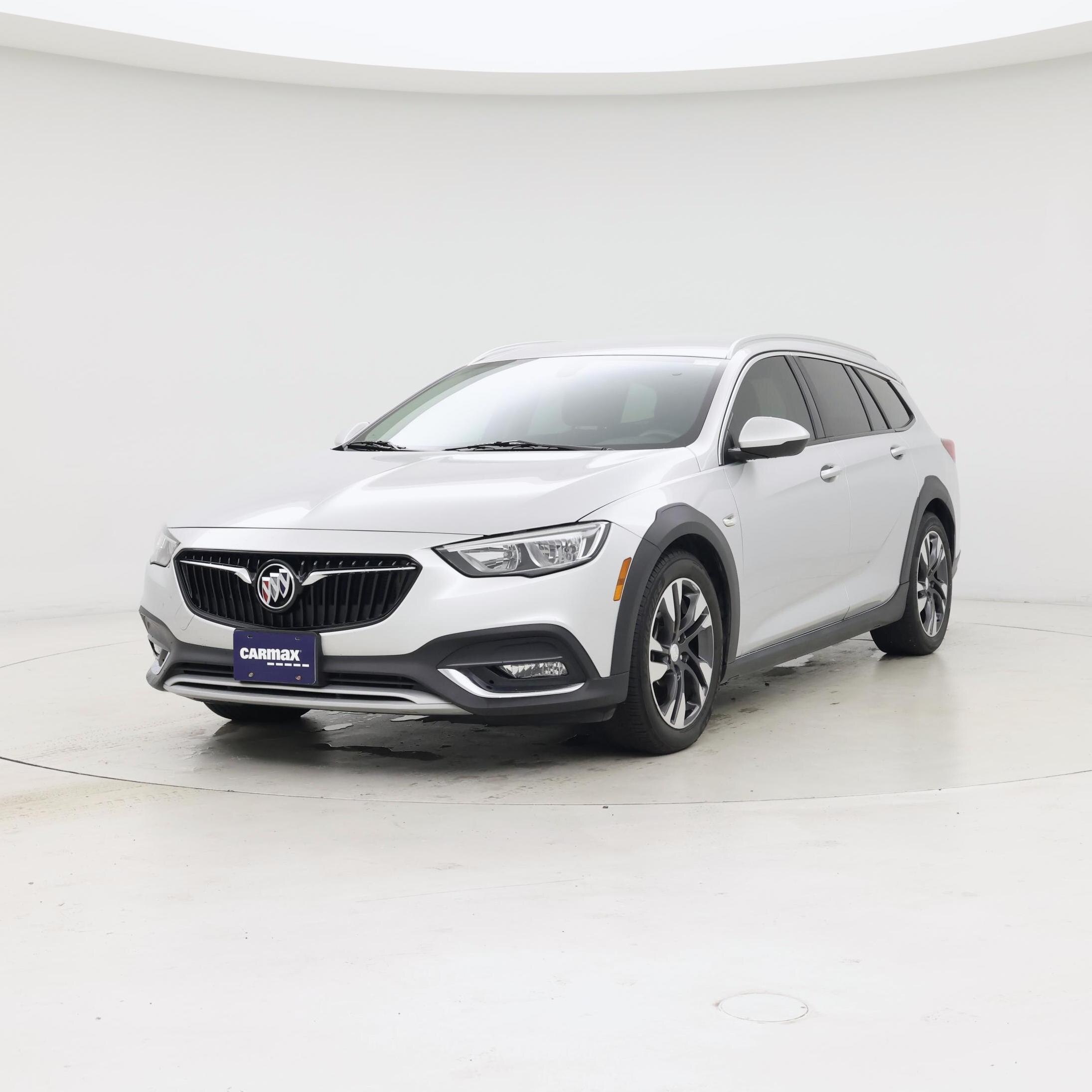 Thumbnail: 2018 Buick Regal - 4