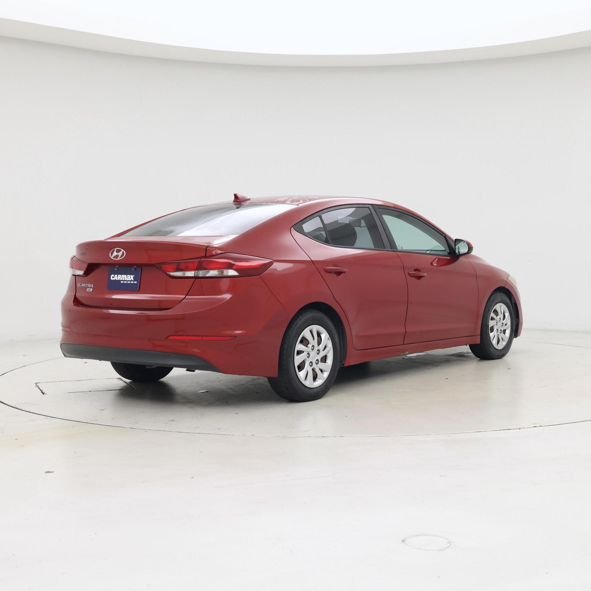 Thumbnail: 2017 Hyundai Elantra - 8