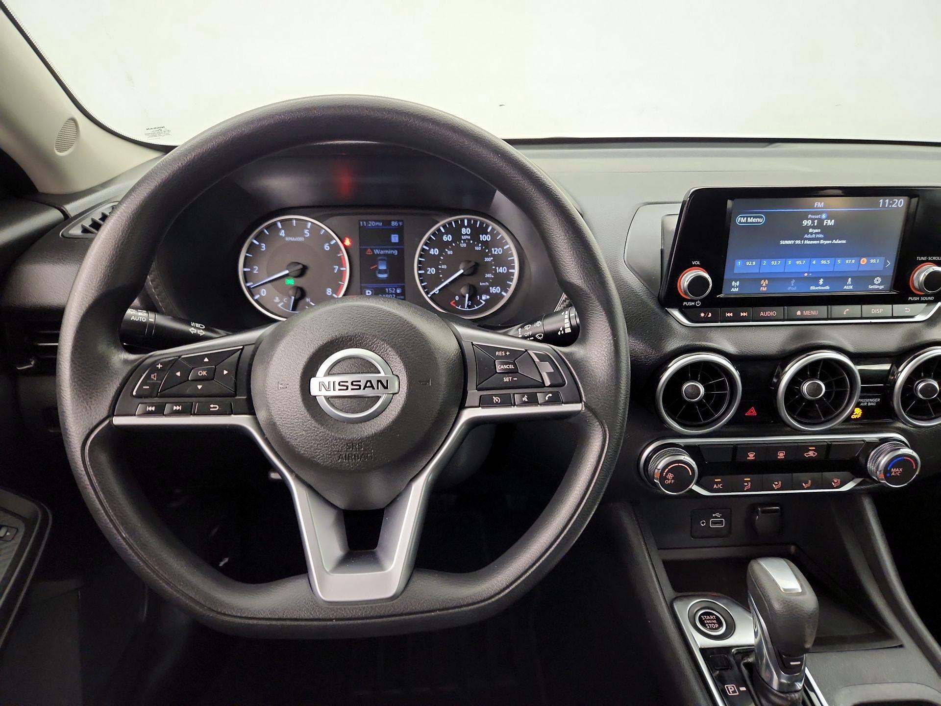 Thumbnail: 2020 Nissan Sentra - 10