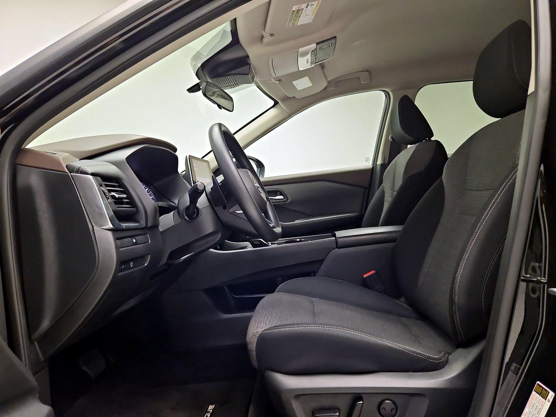Thumbnail: 2023 Nissan Rogue - 11