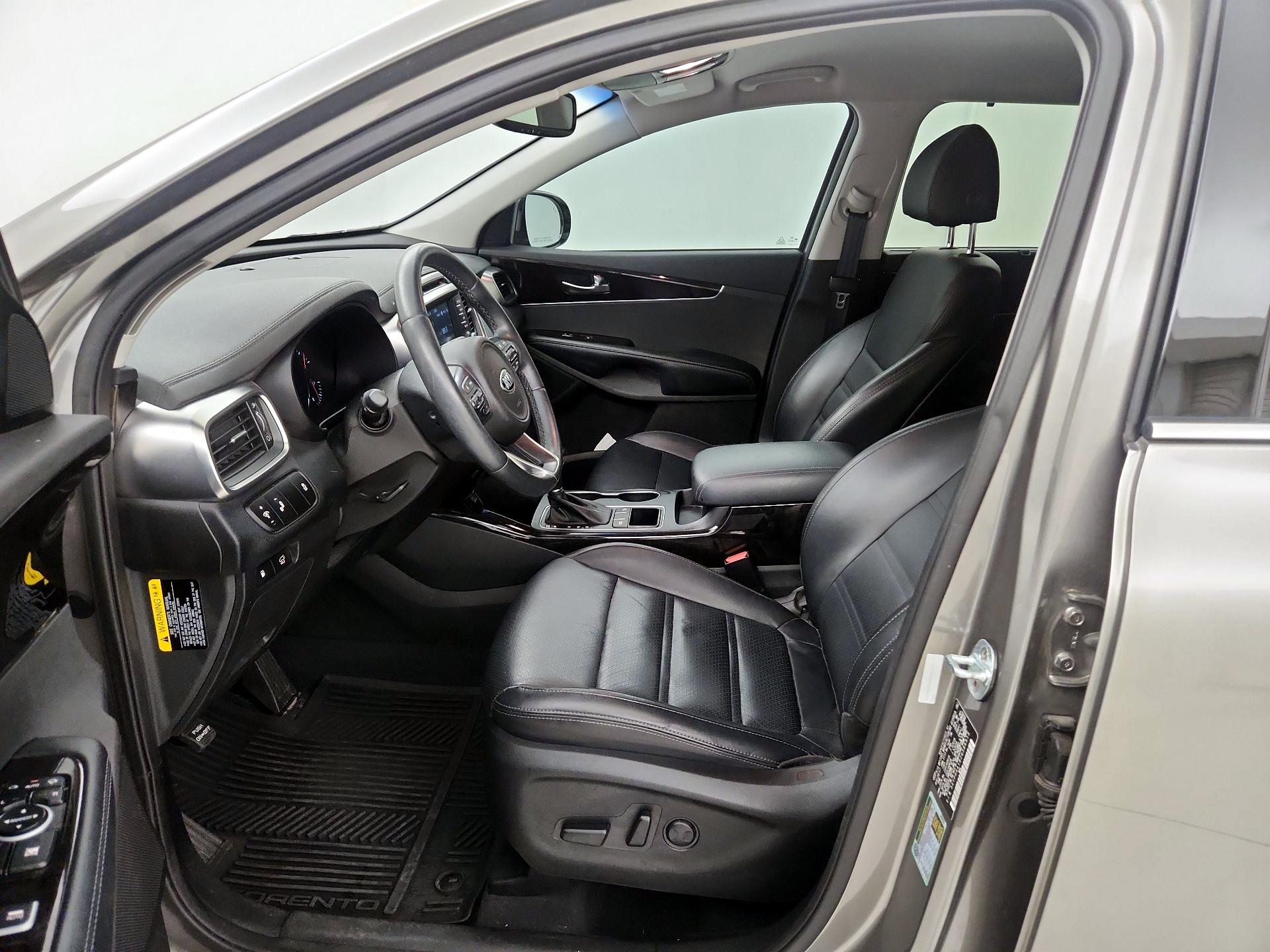 Thumbnail: 2018 Kia Sorento - 11