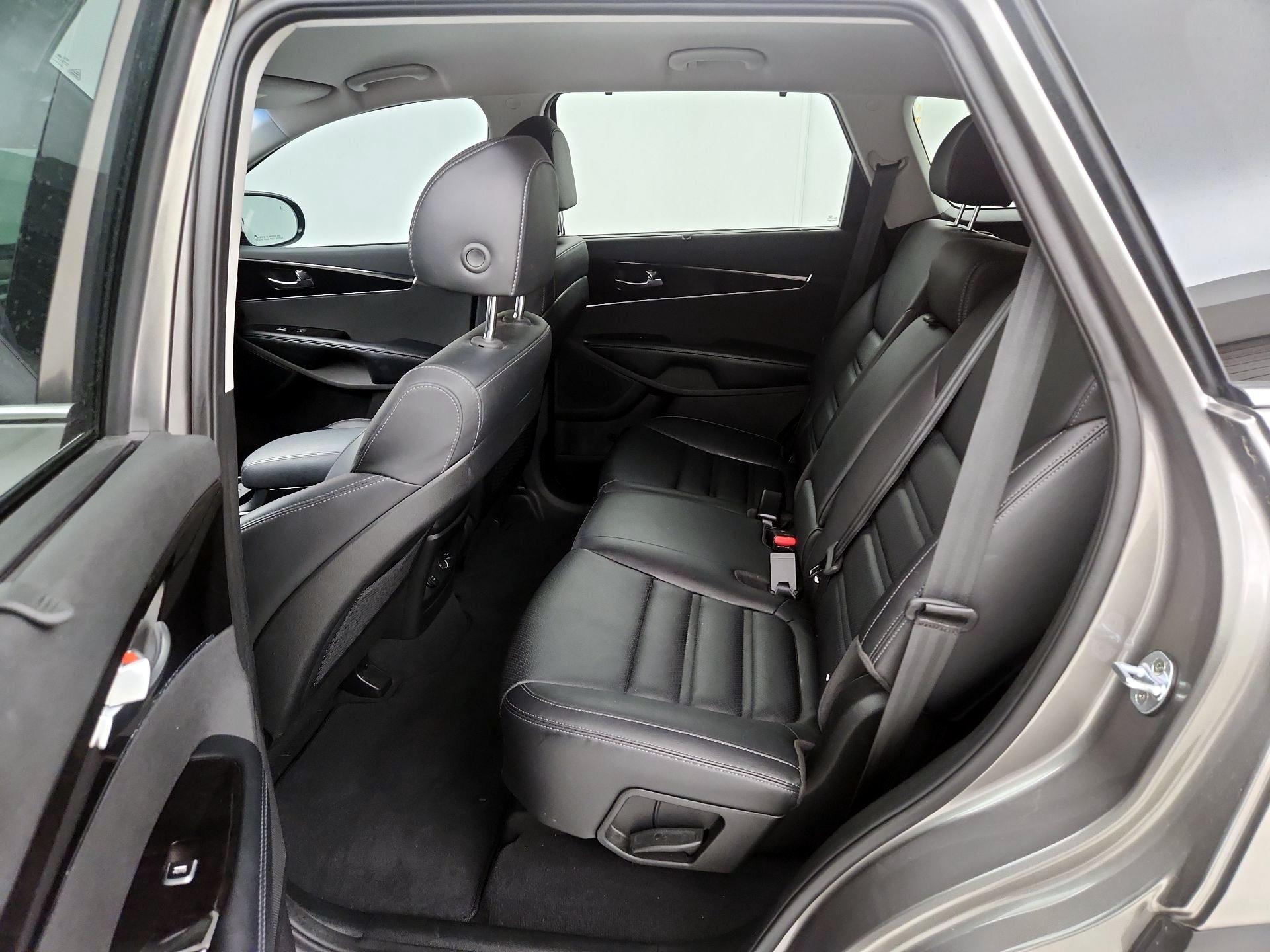 Thumbnail: 2018 Kia Sorento - 19