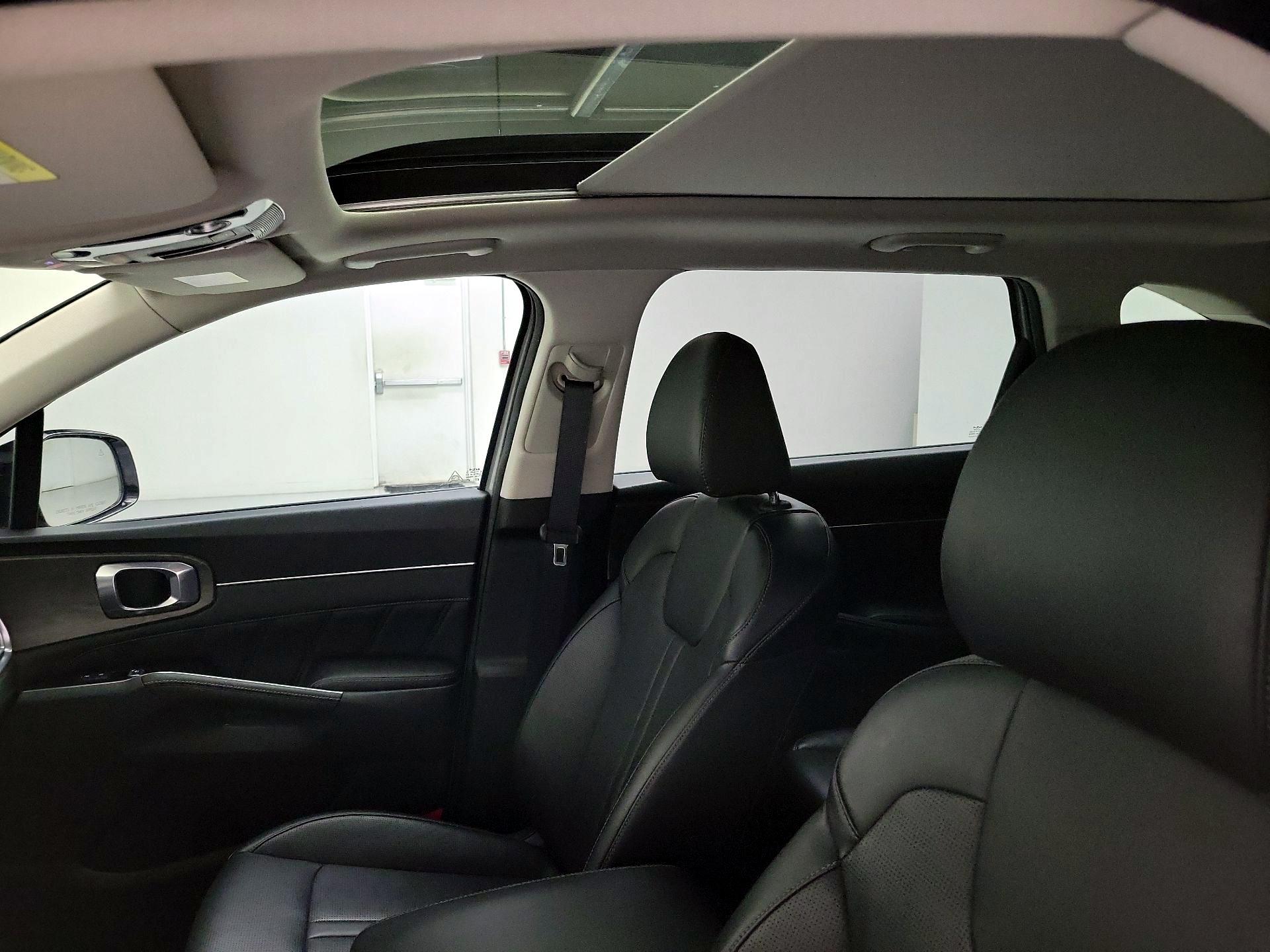 Thumbnail: 2024 Kia Sorento - 20