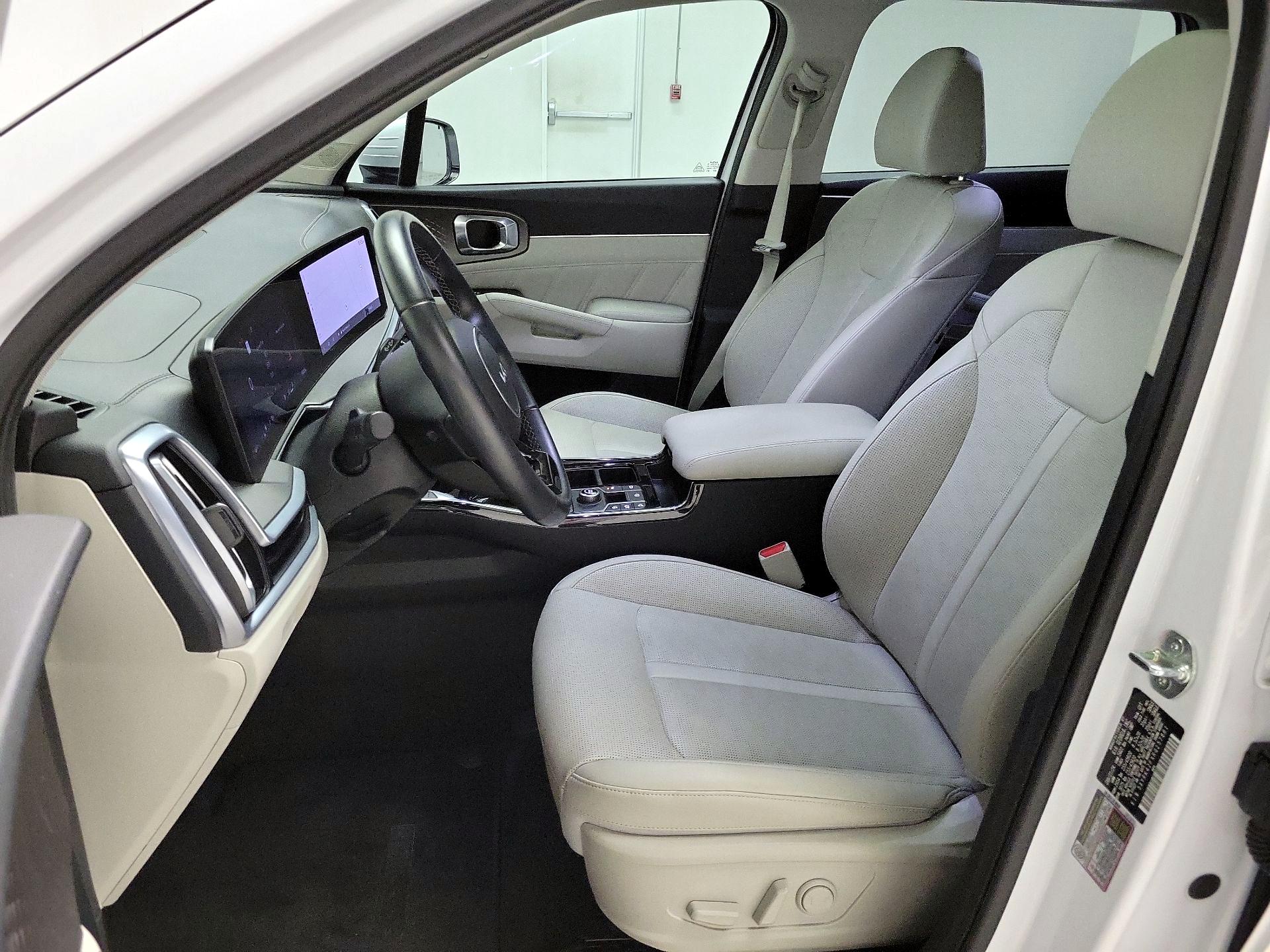 Thumbnail: 2024 Kia Sorento - 11