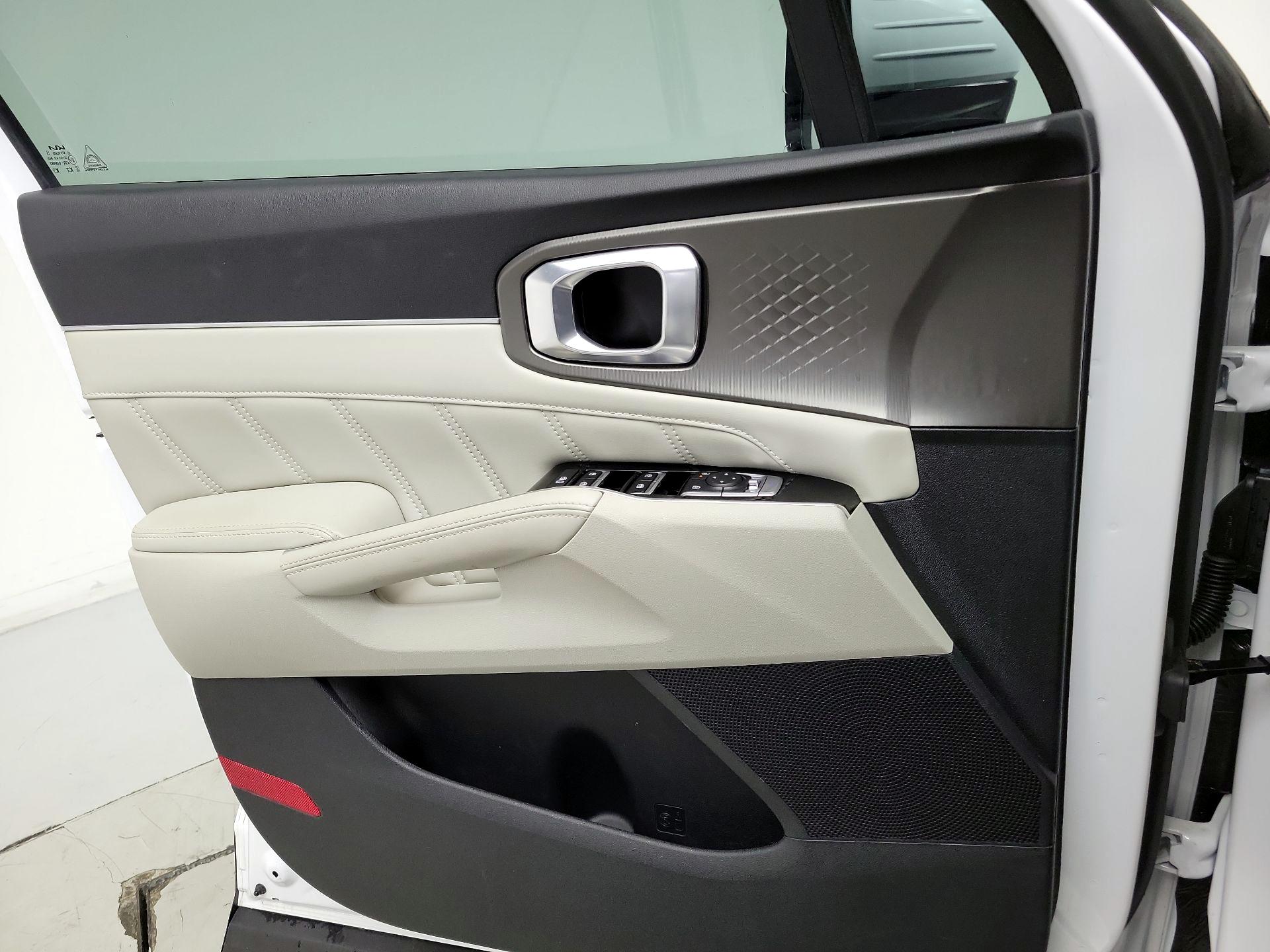 Thumbnail: 2024 Kia Sorento - 12