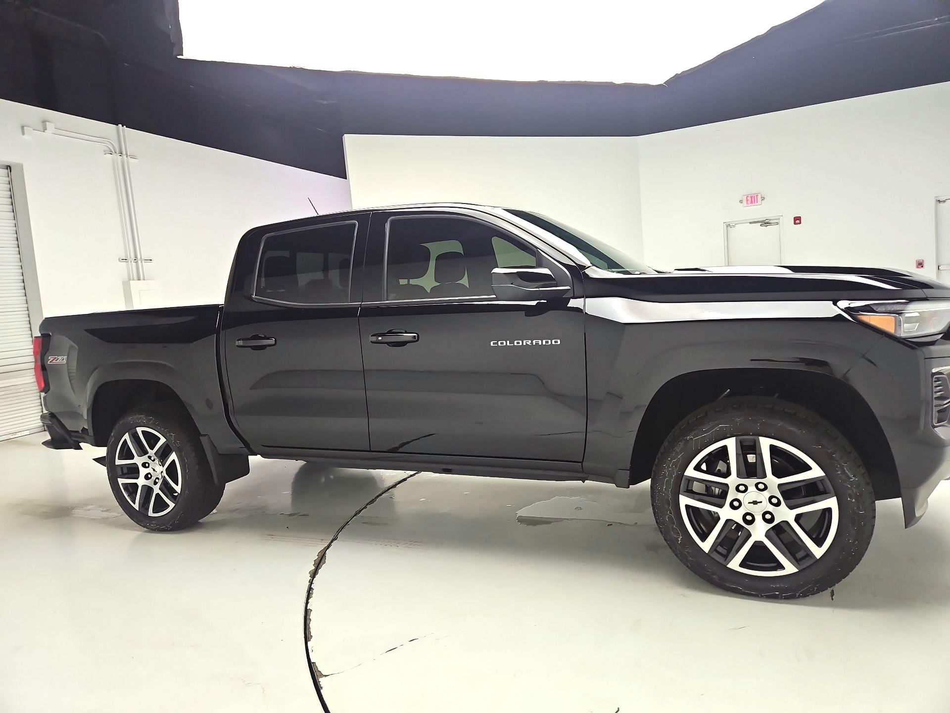 Thumbnail: 2024 Chevrolet Colorado - 4