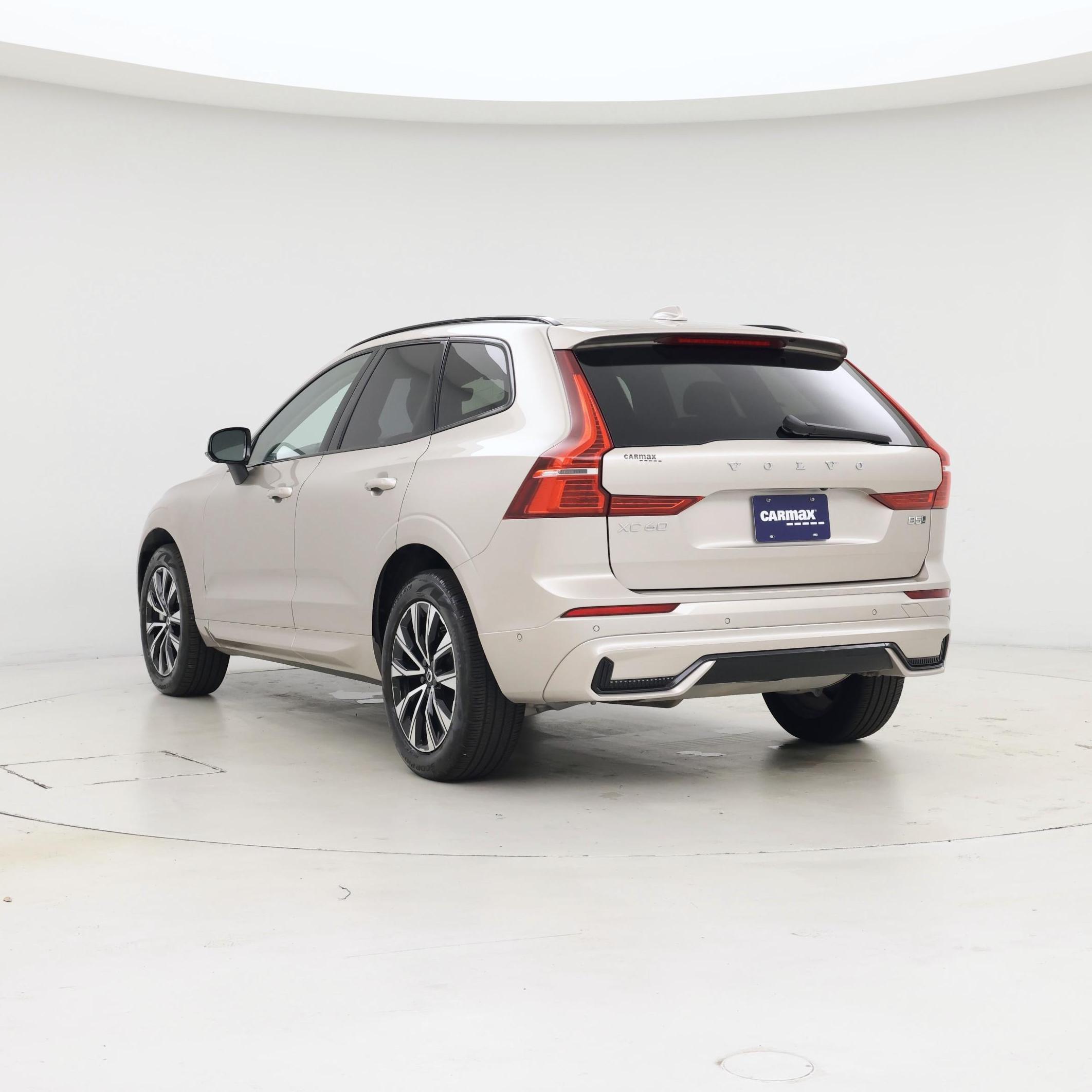 Thumbnail: 2025 Volvo XC60 - 2