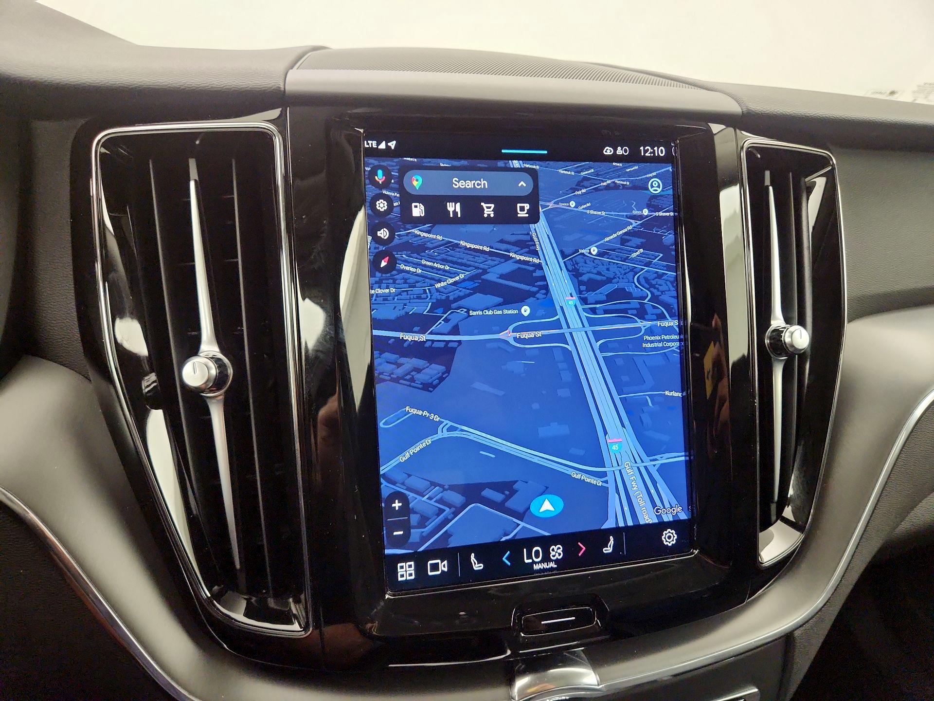 Thumbnail: 2025 Volvo XC60 - 14