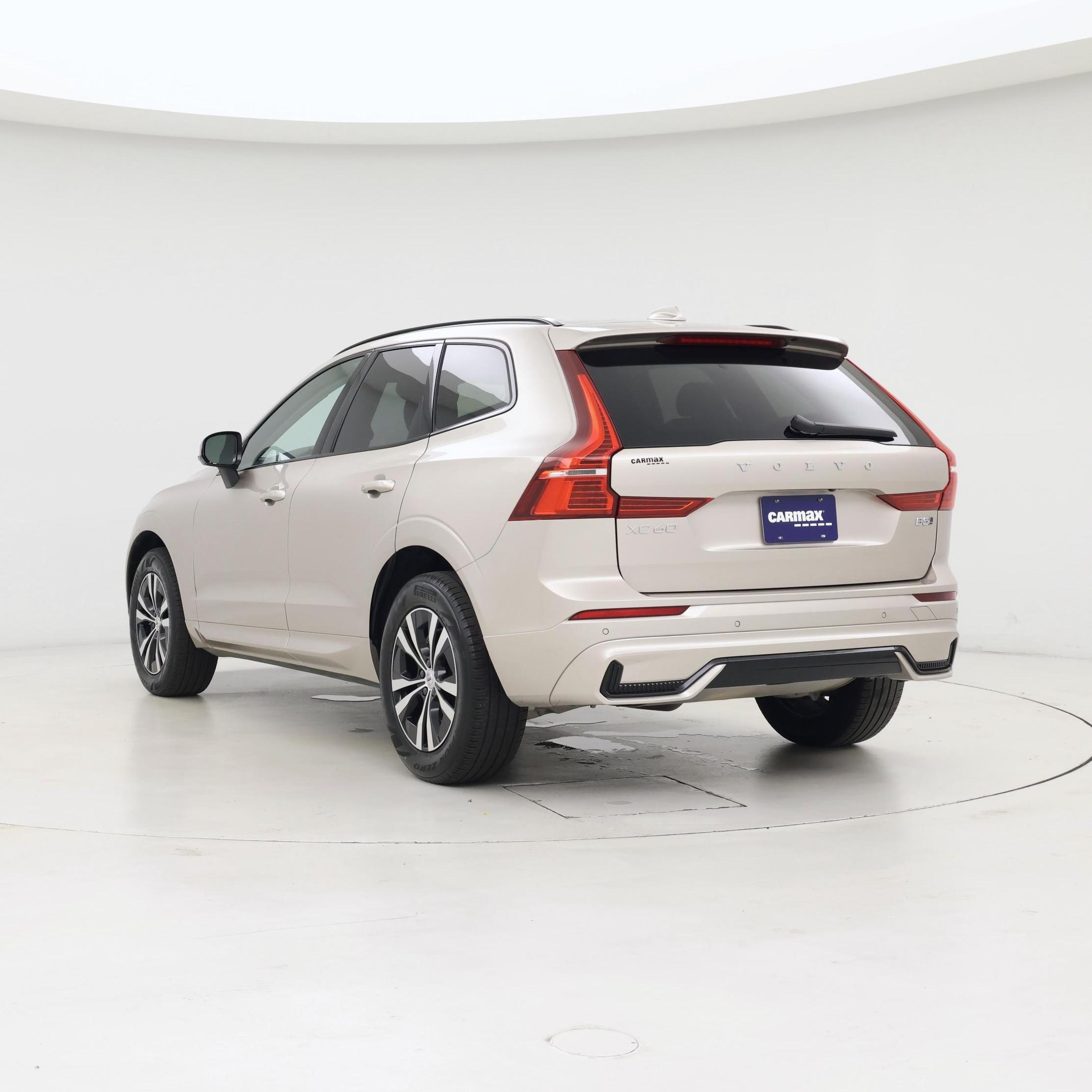 Thumbnail: 2025 Volvo XC60 - 2