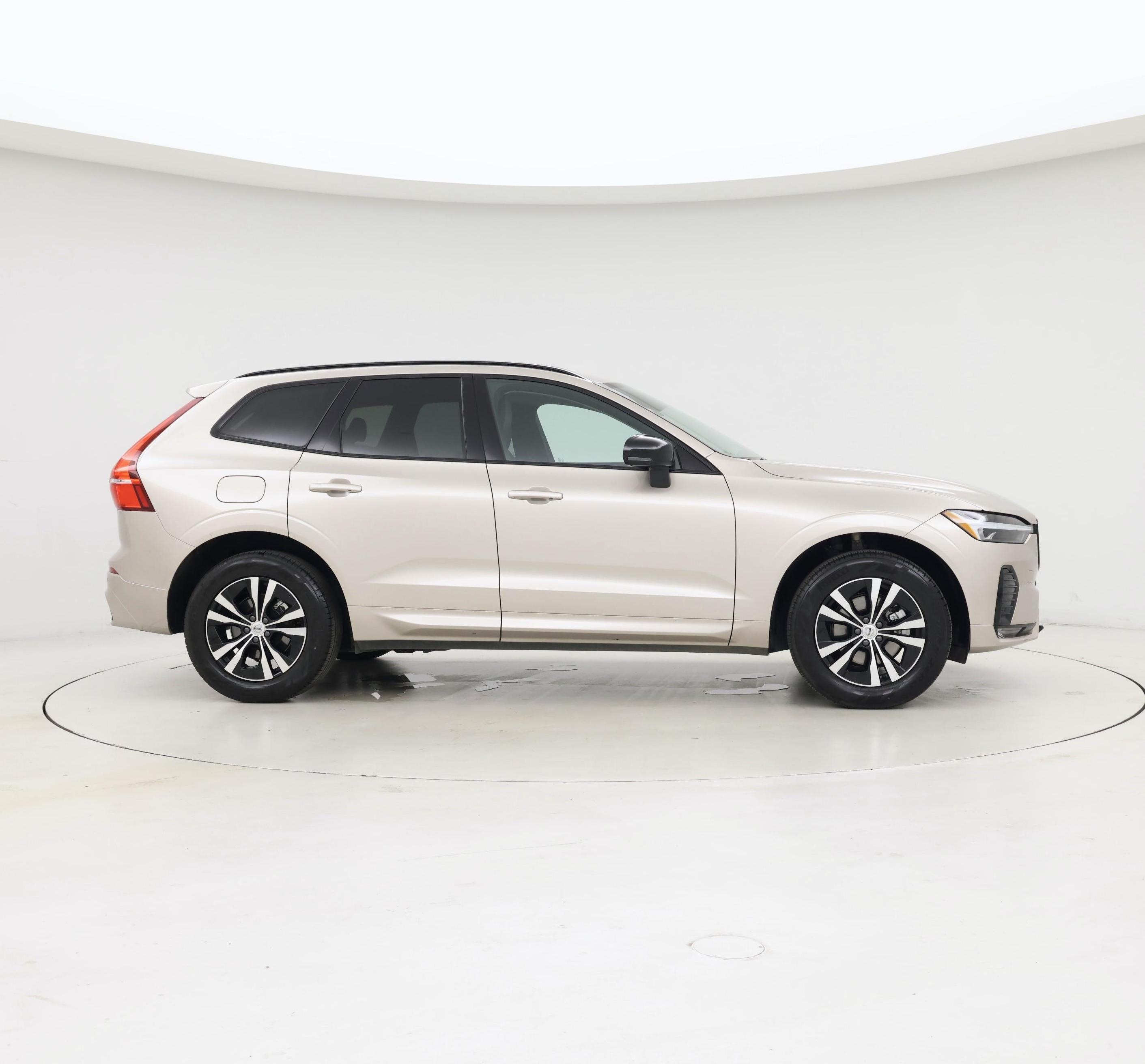 Thumbnail: 2025 Volvo XC60 - 7