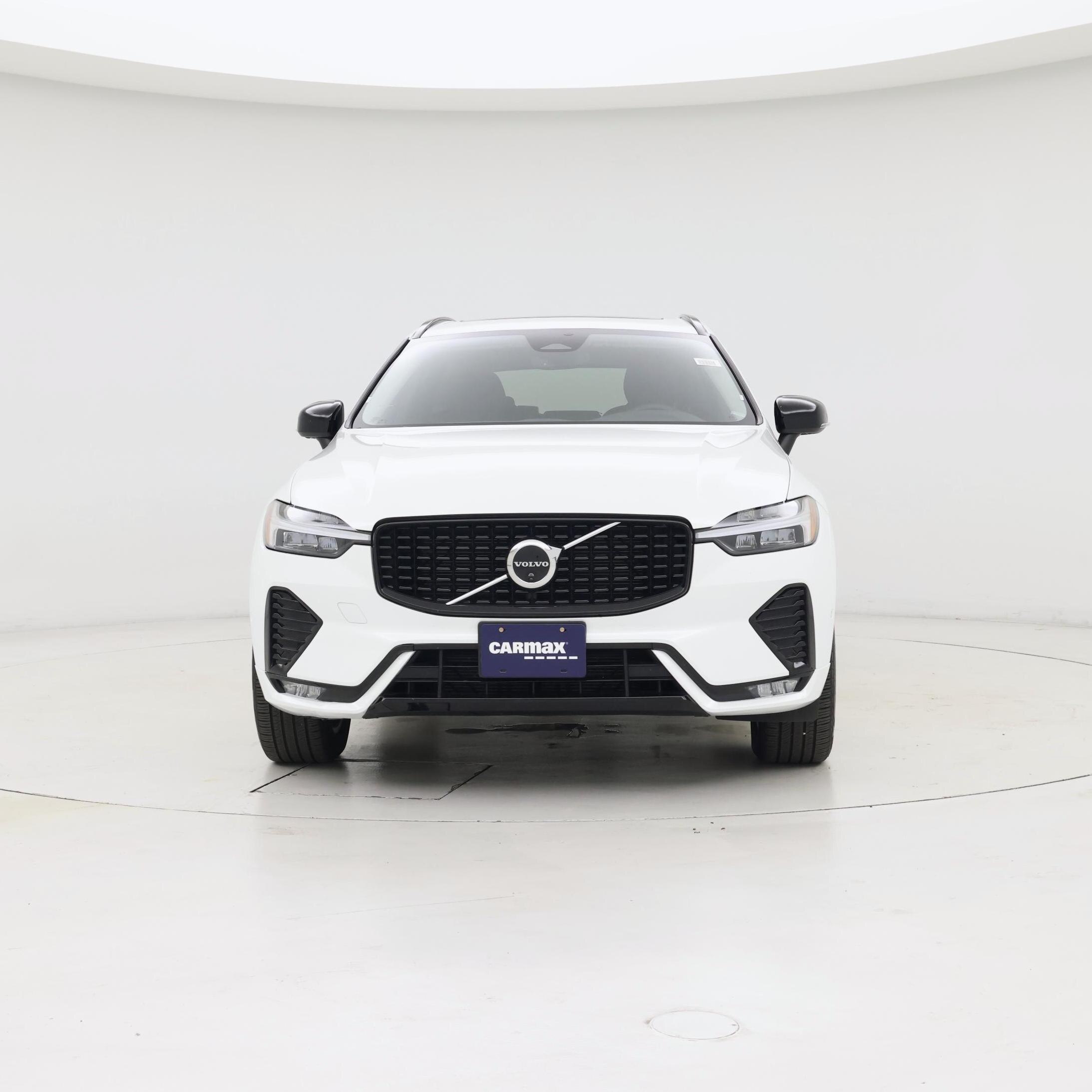Thumbnail: 2025 Volvo XC60 - 5