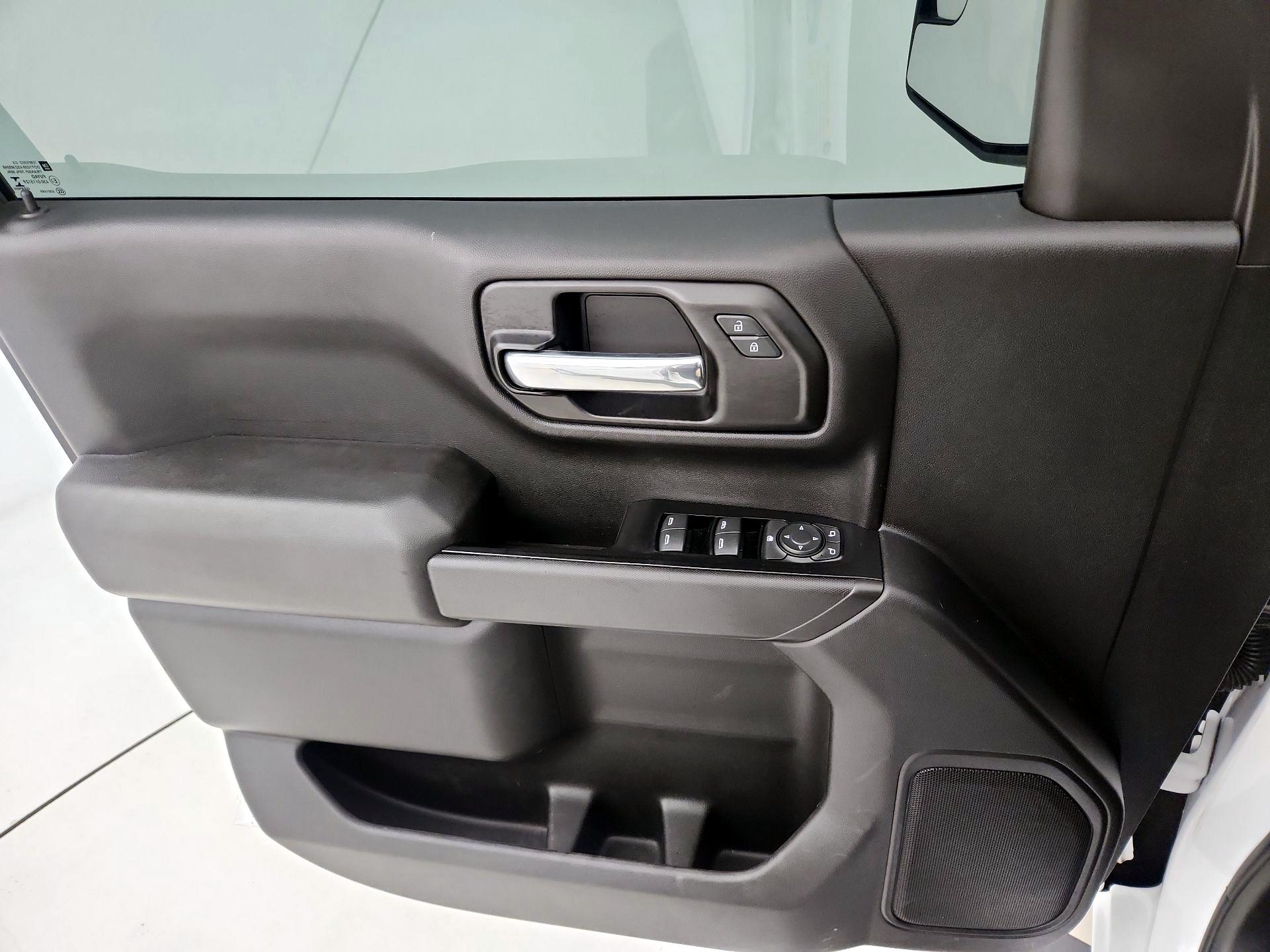 Thumbnail: 2019 Chevrolet Silverado 1500 - 12
