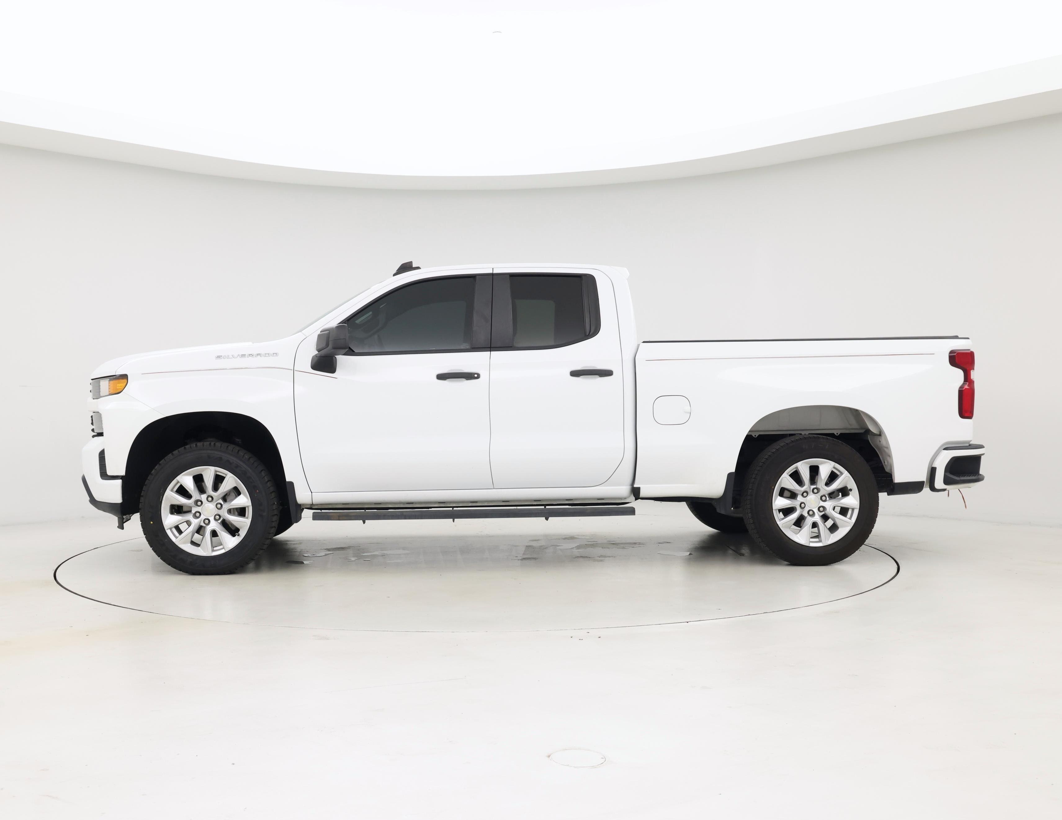 Thumbnail: 2019 Chevrolet Silverado 1500 - 3