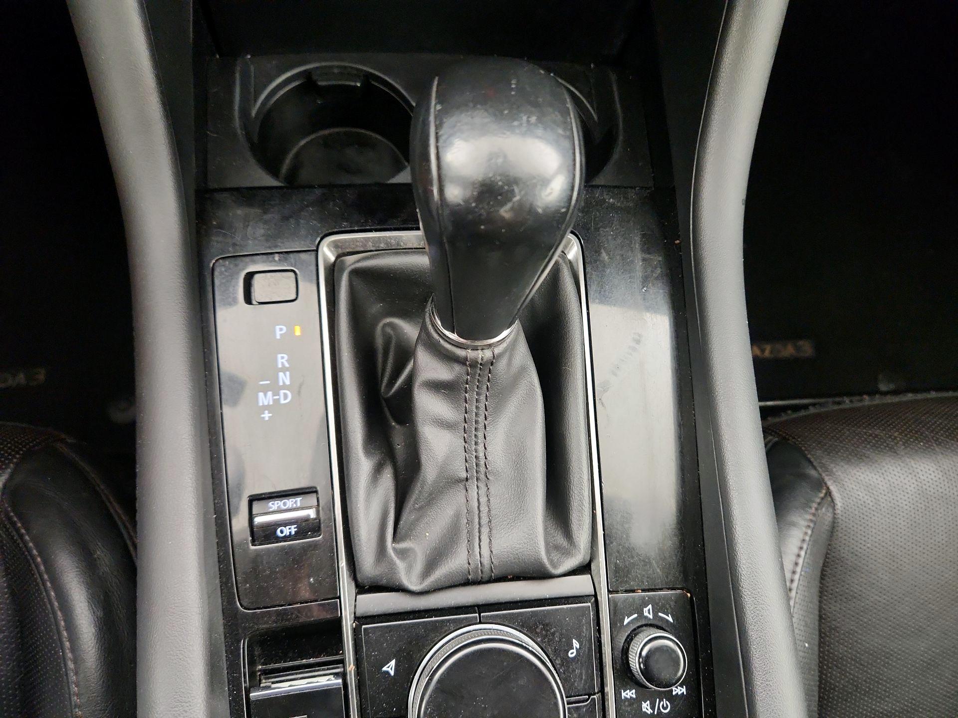 Thumbnail: 2019 Mazda Mazda3 - 17