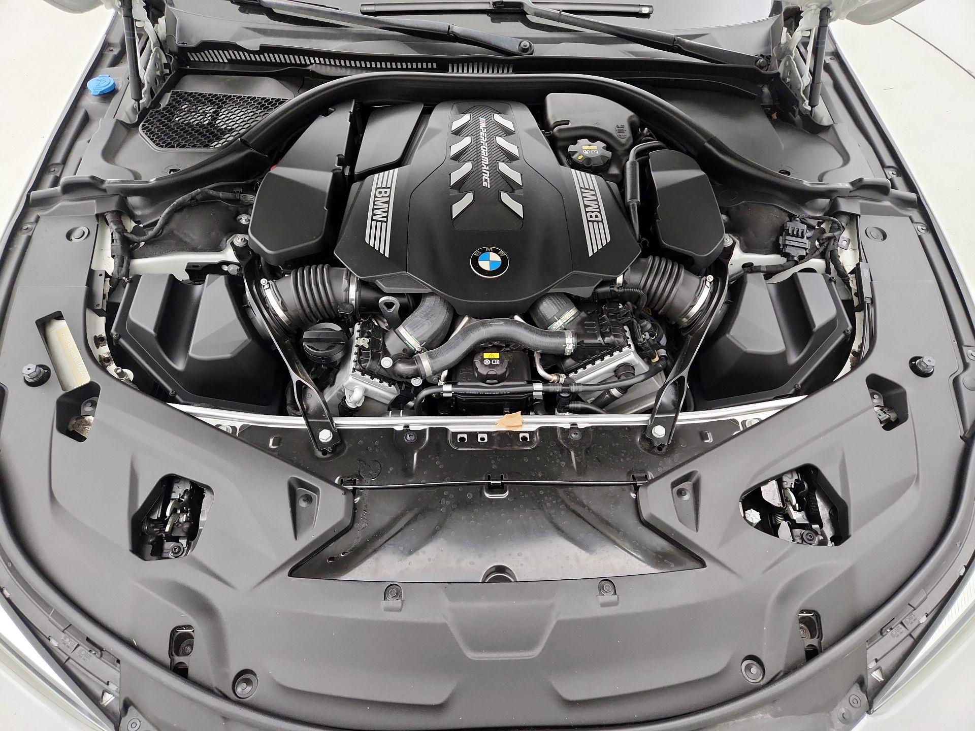 Thumbnail: 2020 BMW 8 Series - 17