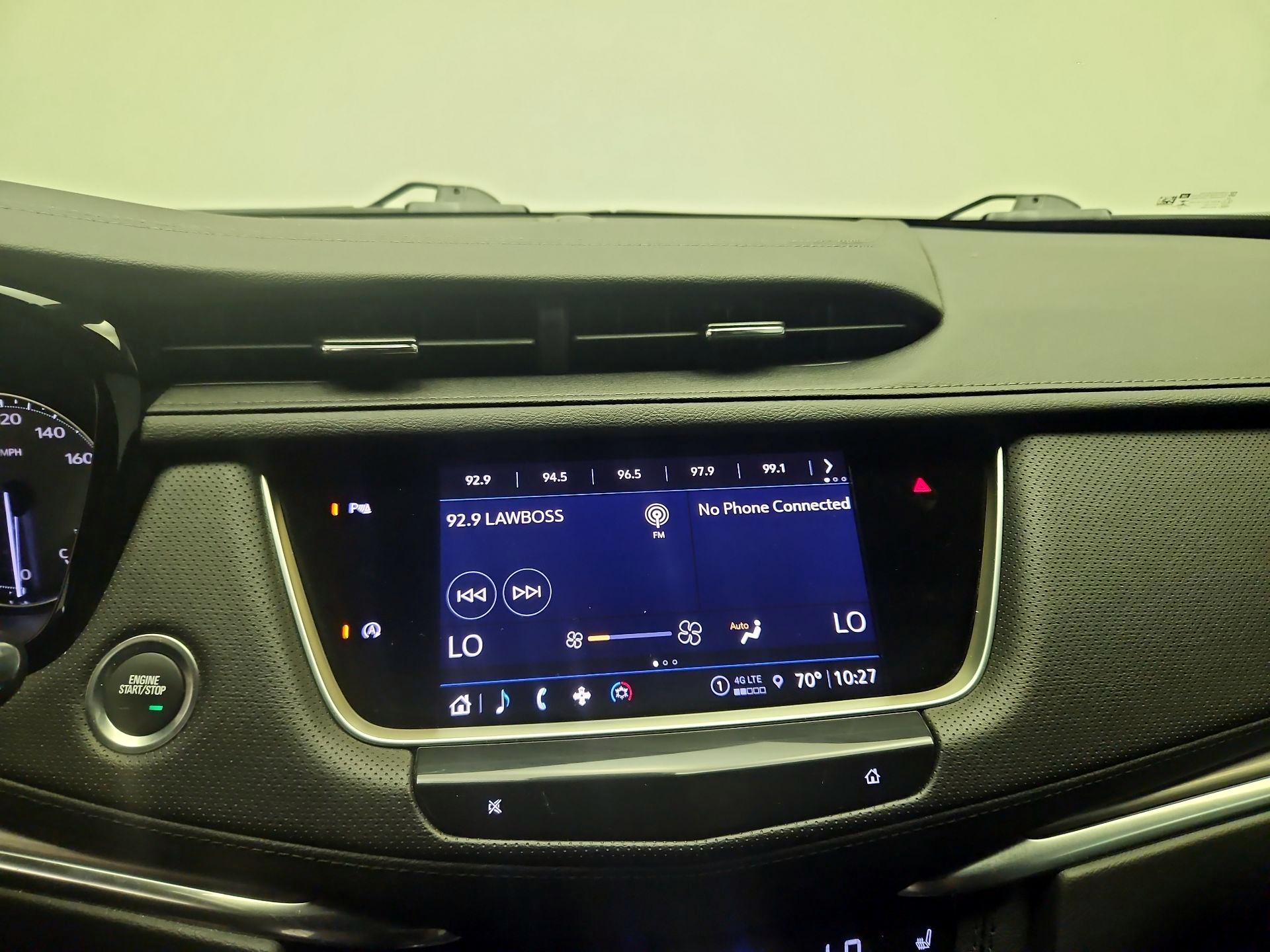 Thumbnail: 2023 Cadillac XT5 - 15