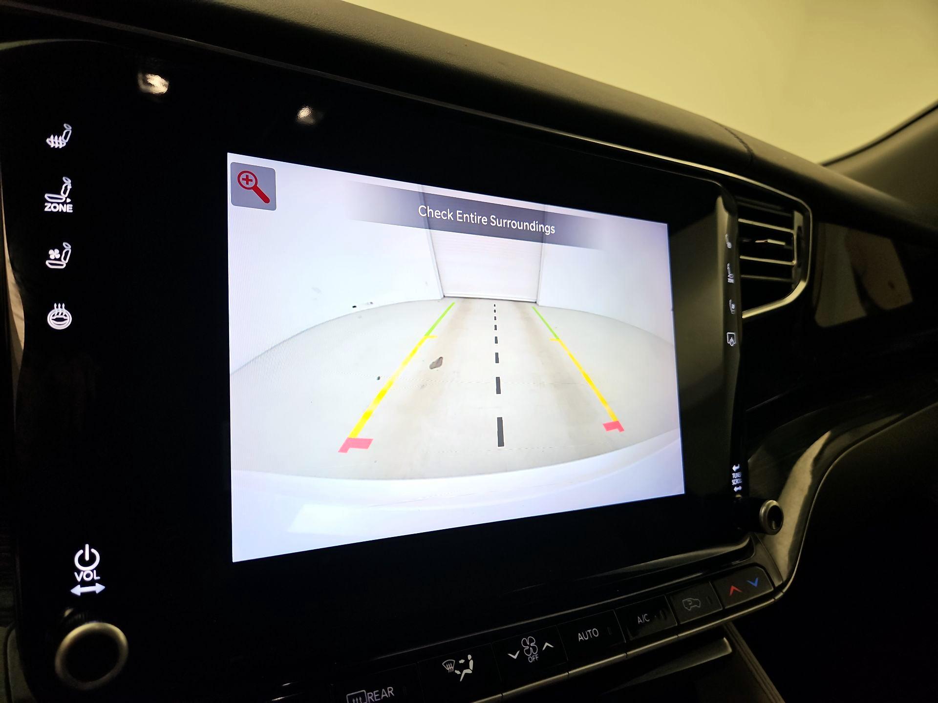 Thumbnail: 2022 Jeep Wagoneer - 15