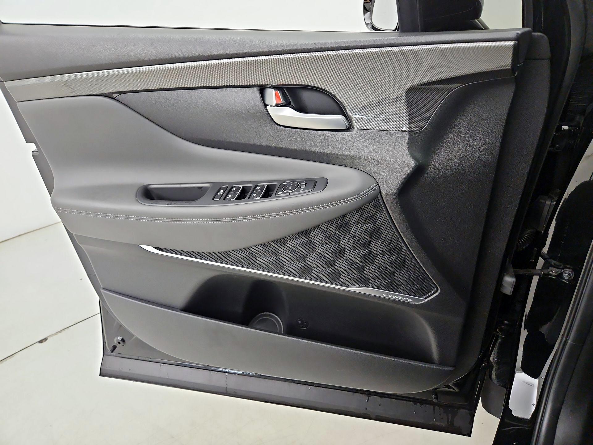 Thumbnail: 2023 Hyundai Santa Fe - 12