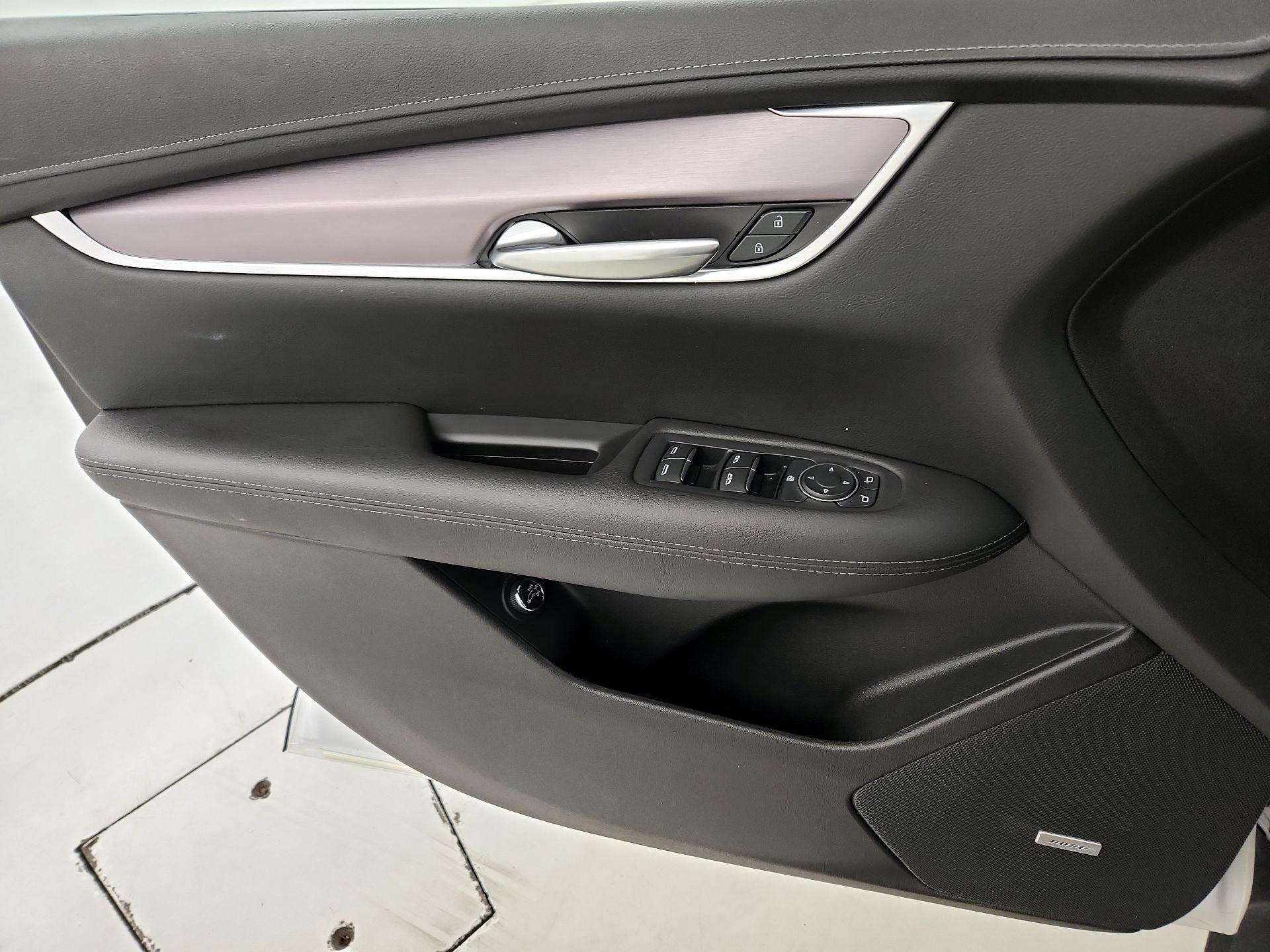 Thumbnail: 2021 Cadillac XT5 - 12