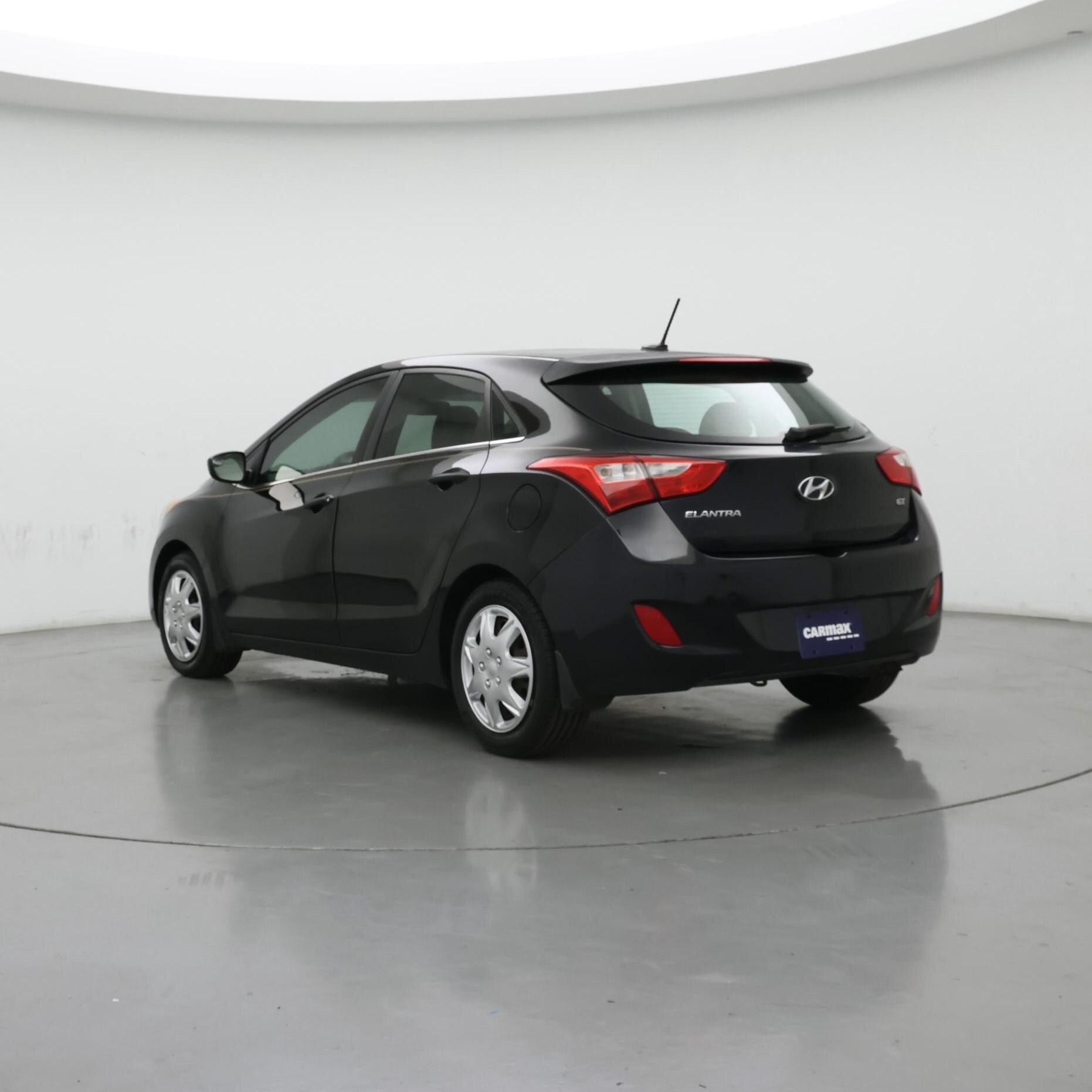 Thumbnail: 2016 Hyundai Elantra - 2