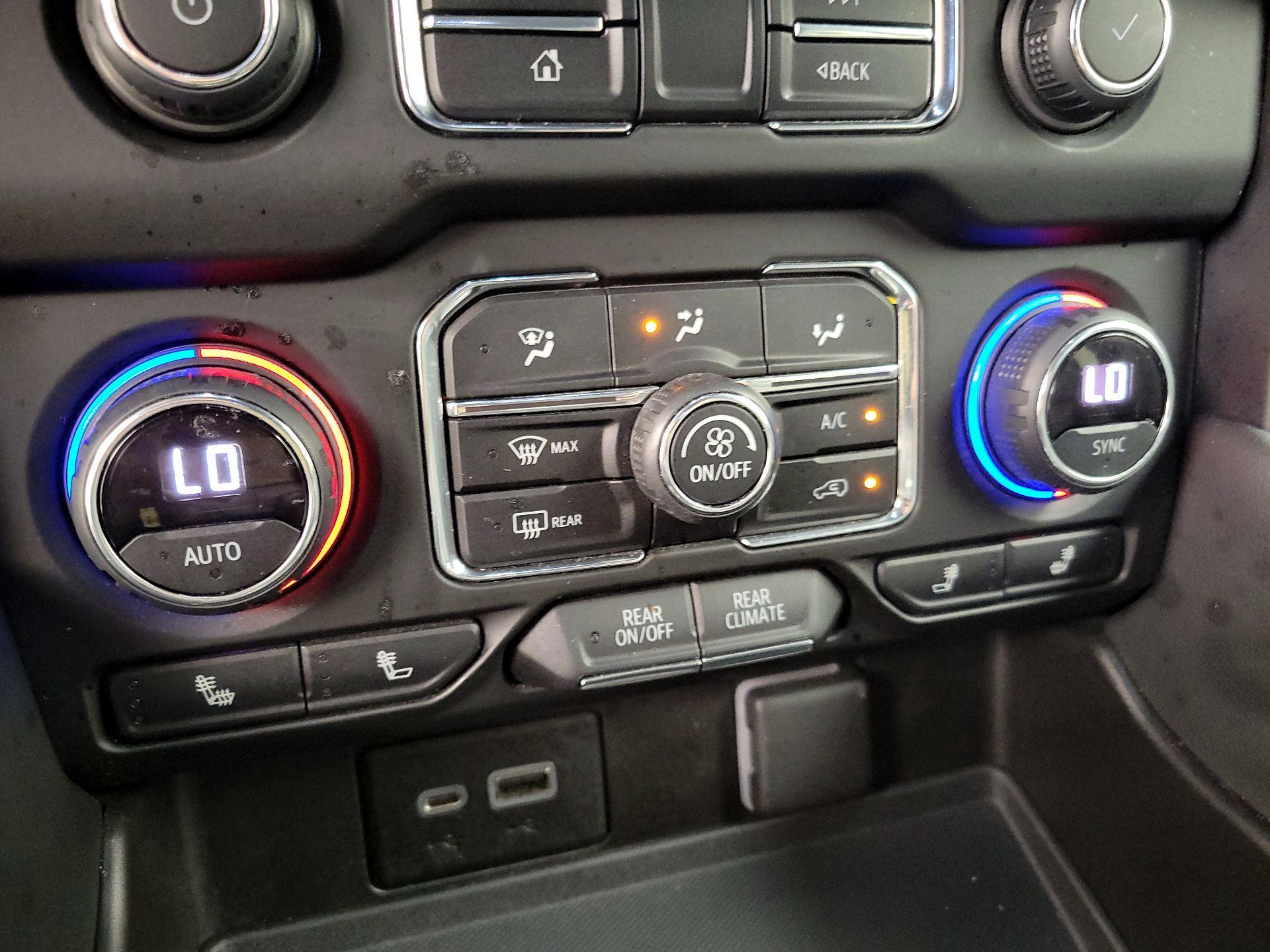 Thumbnail: 2021 Chevrolet Tahoe - 16