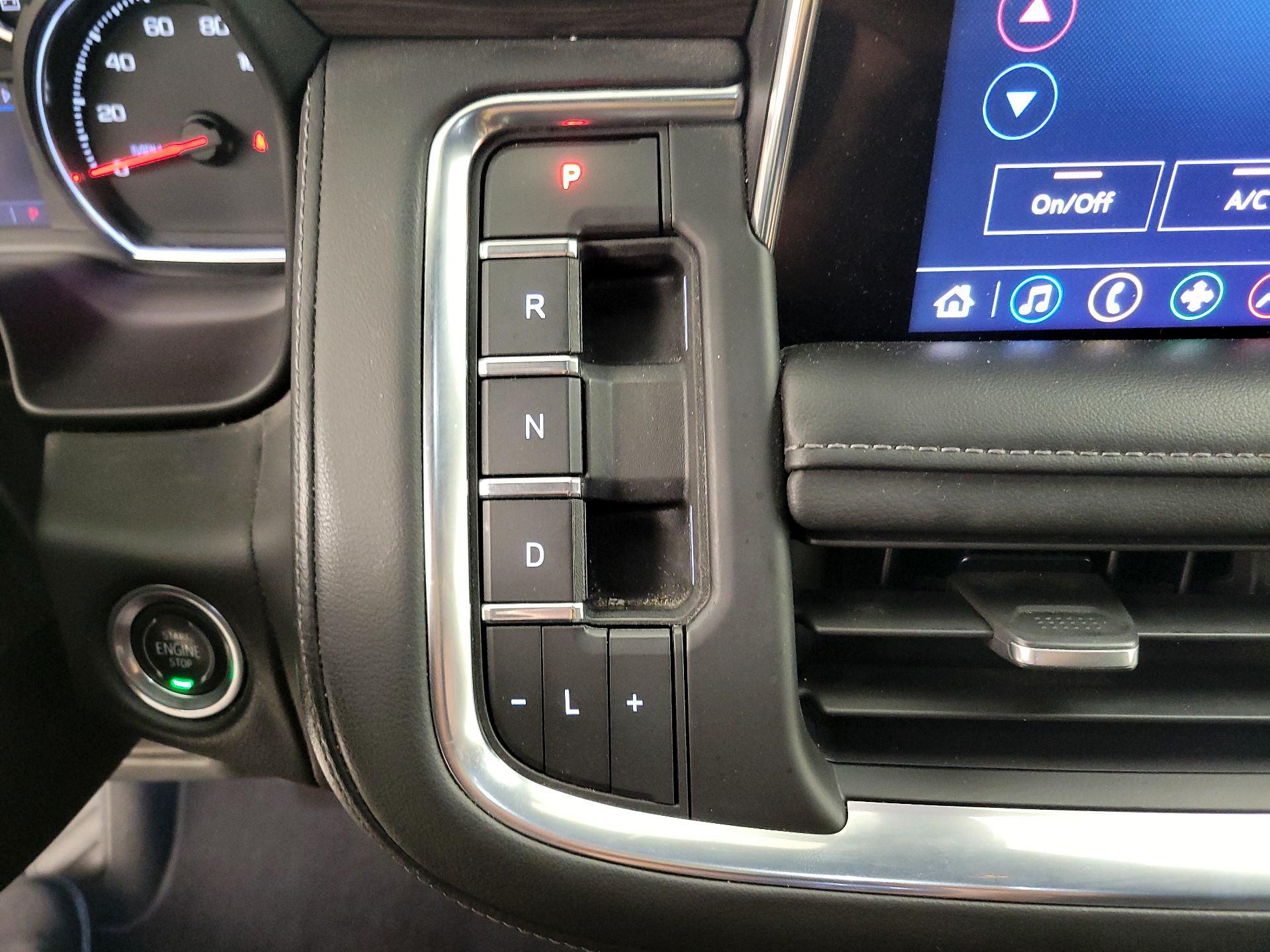 Thumbnail: 2021 Chevrolet Tahoe - 17