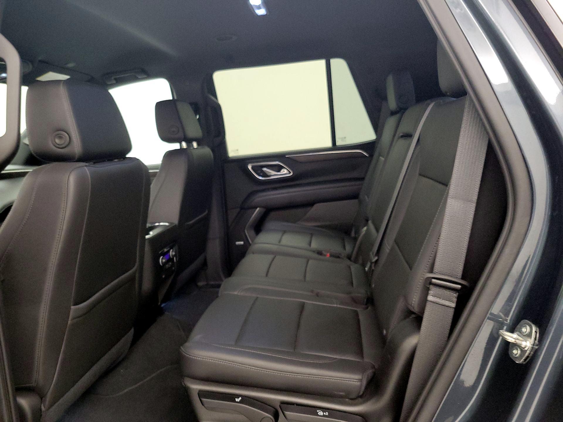 Thumbnail: 2021 Chevrolet Tahoe - 19