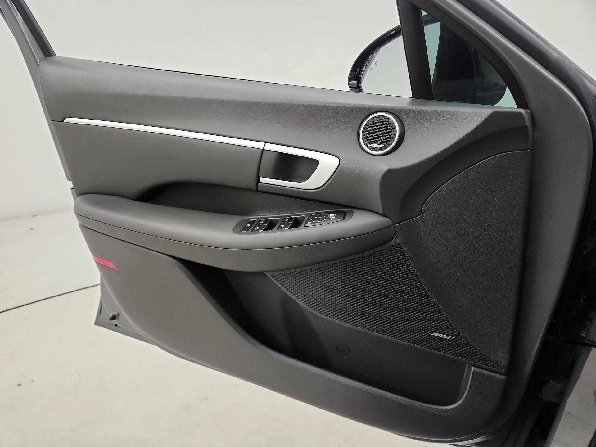 Thumbnail: 2022 Hyundai Sonata - 12