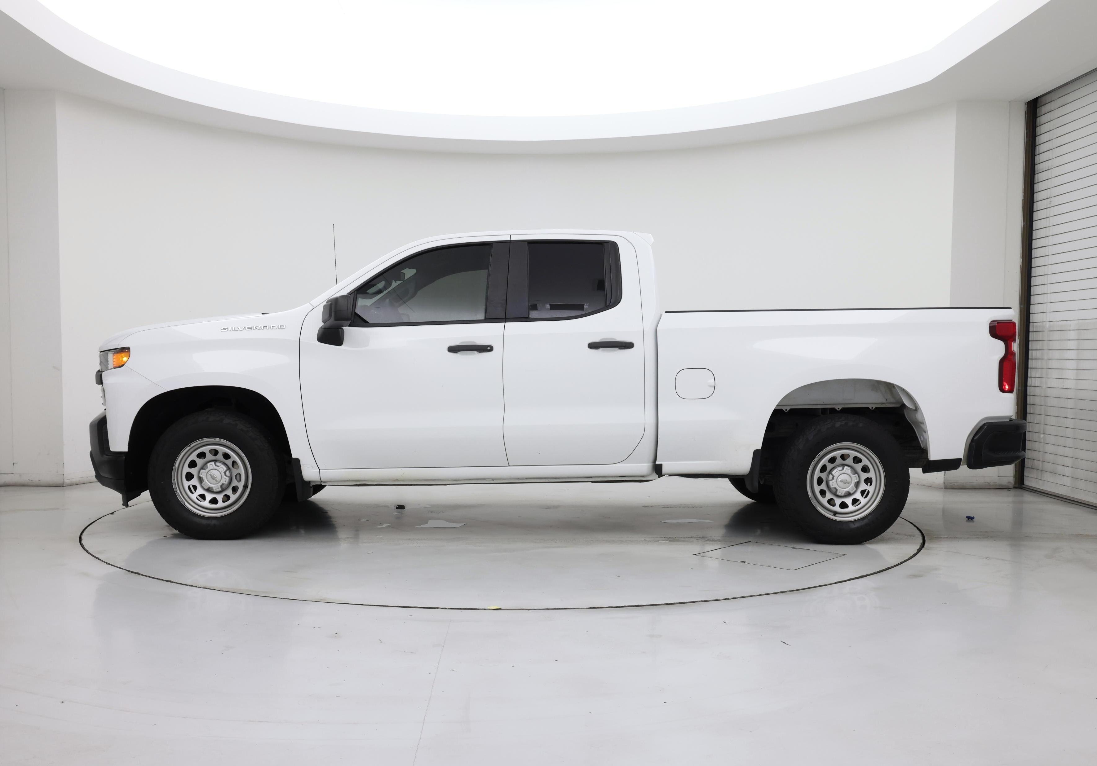 Thumbnail: 2020 Chevrolet Silverado 1500 - 3