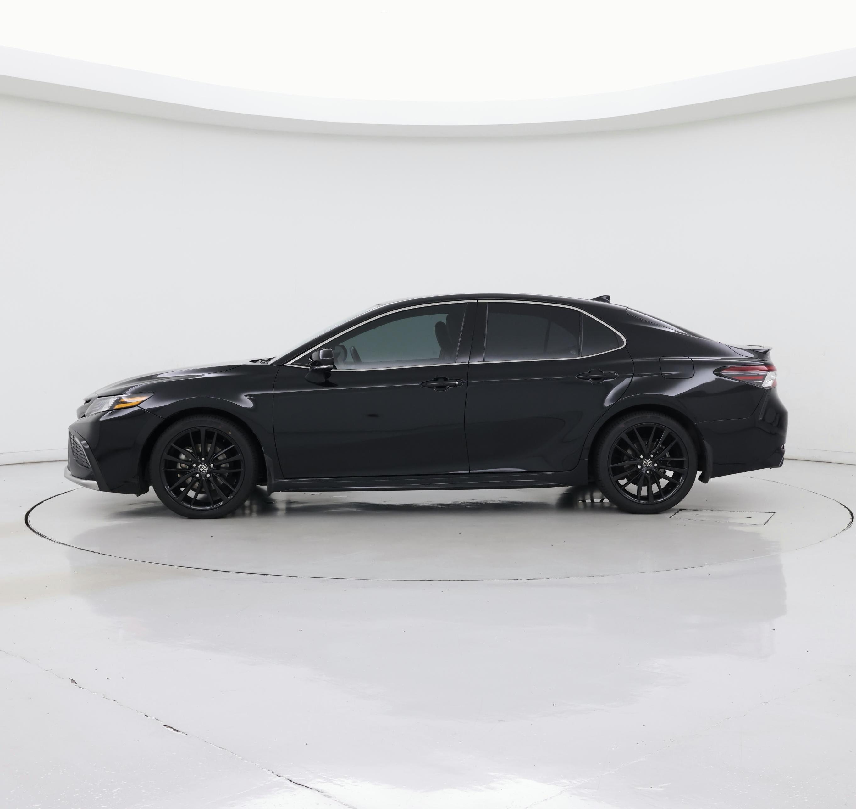 Thumbnail: 2023 Toyota Camry - 3