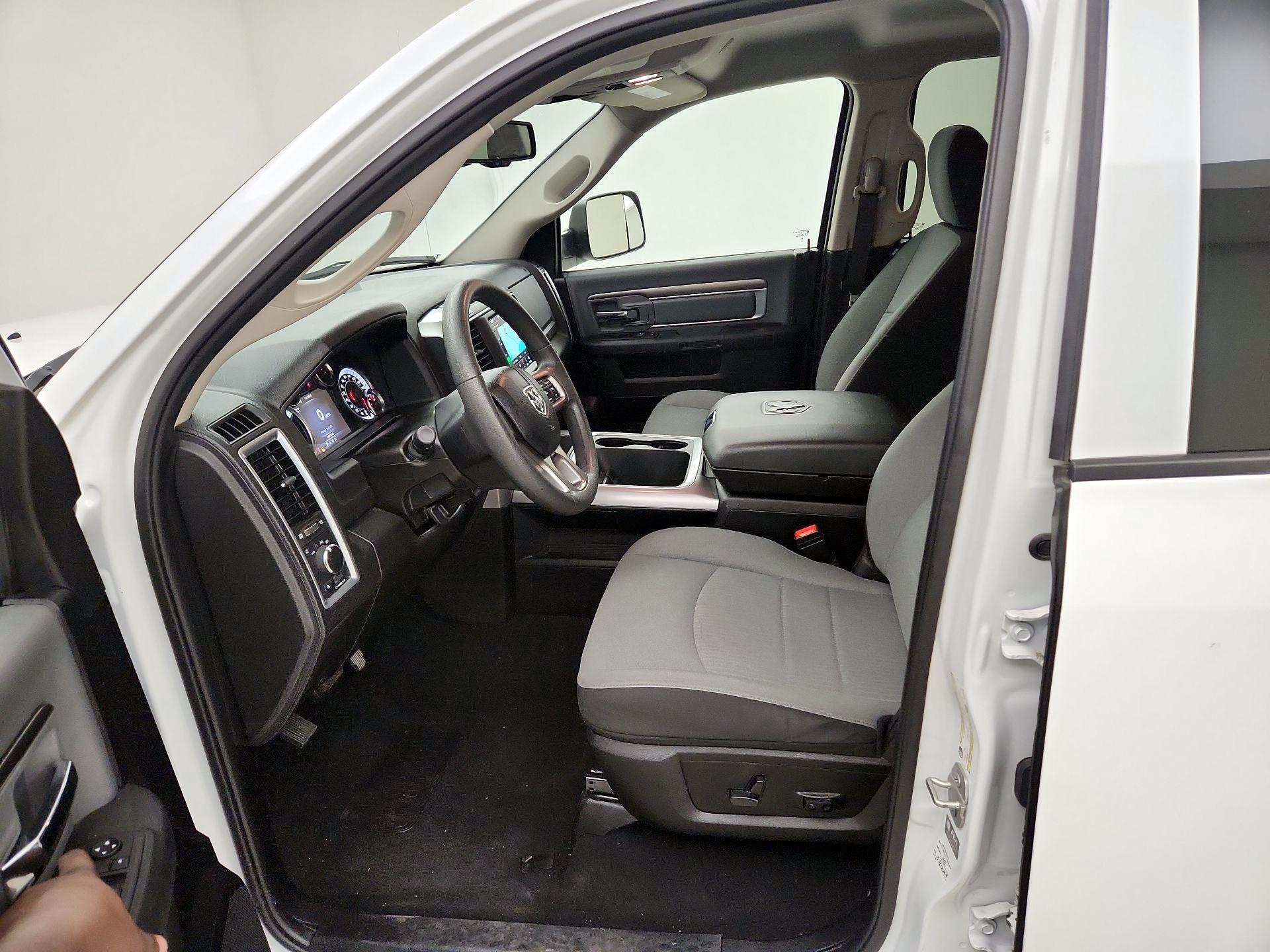 Thumbnail: 2023 RAM 1500 Classic - 11