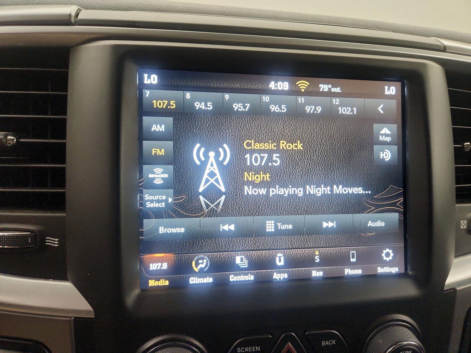 Thumbnail: 2023 RAM 1500 Classic - 16