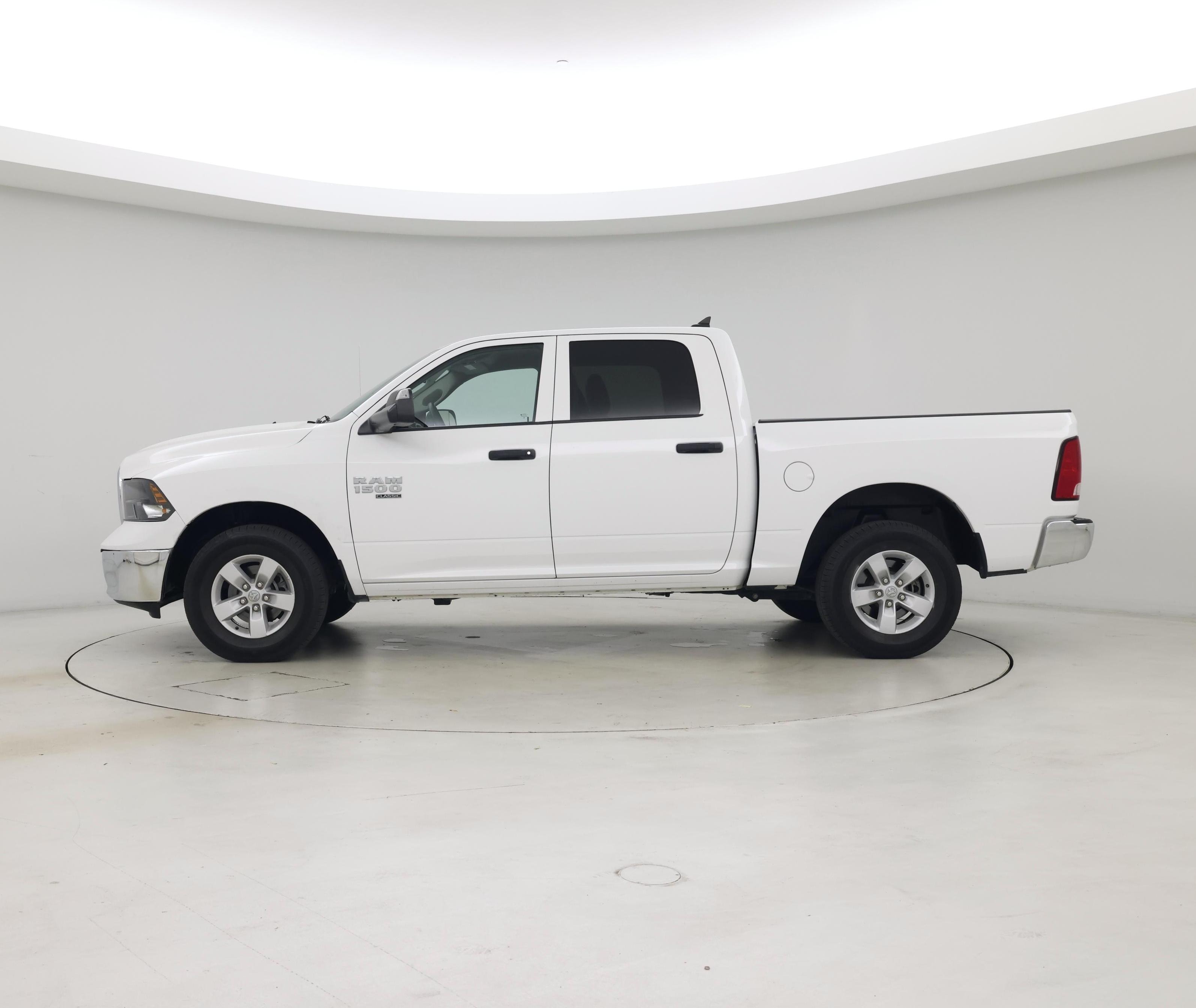 Thumbnail: 2023 RAM 1500 Classic - 3