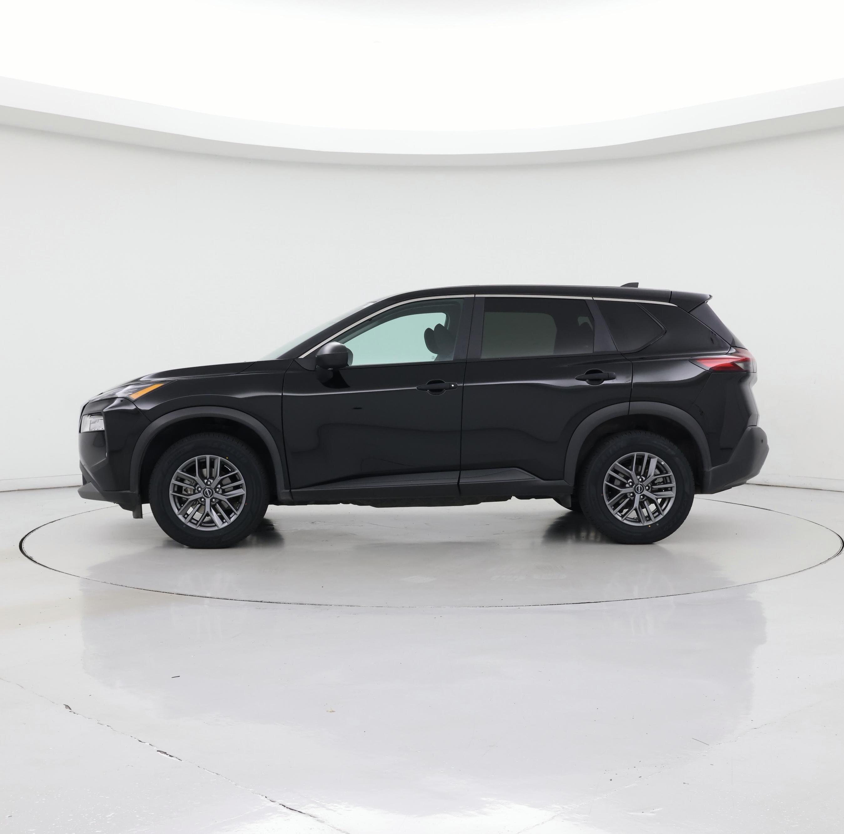 Thumbnail: 2023 Nissan Rogue - 3