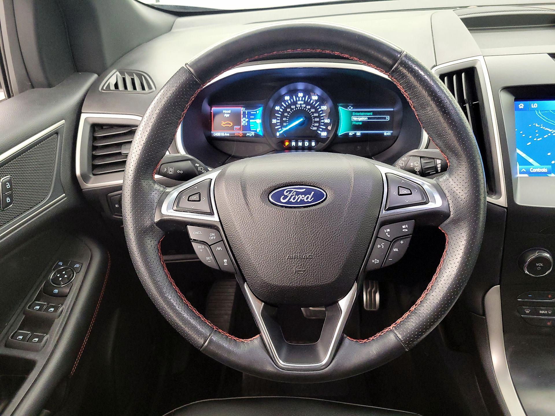 Thumbnail: 2020 Ford Edge - 10