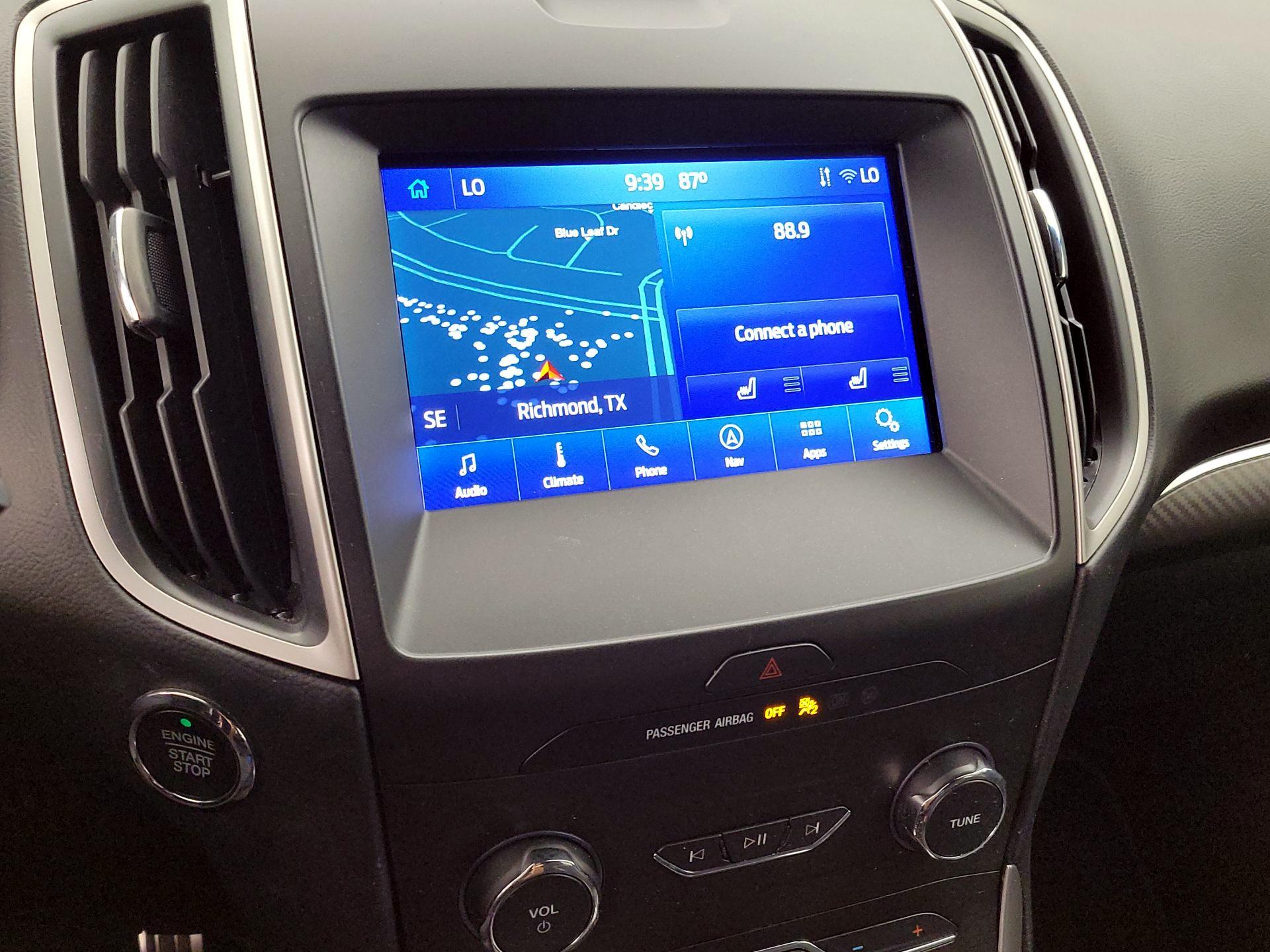 Thumbnail: 2020 Ford Edge - 16