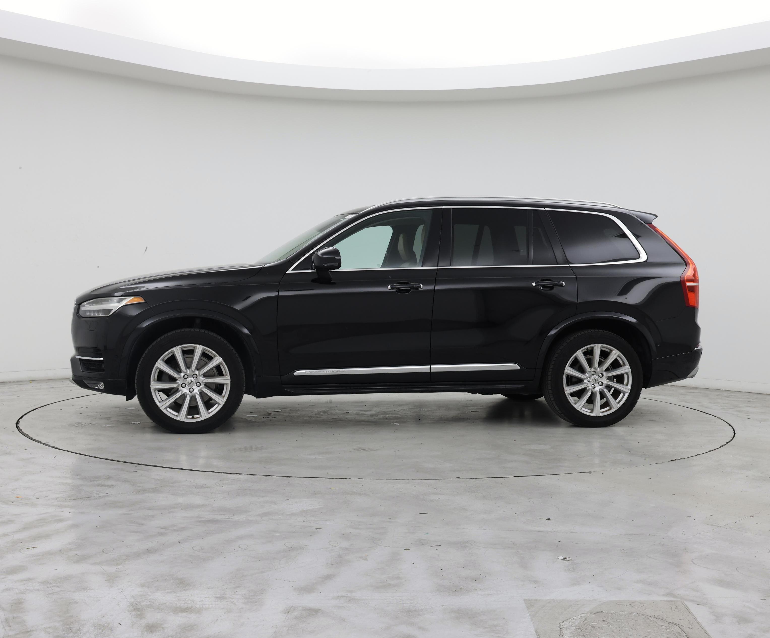 Thumbnail: 2016 Volvo XC90 - 3