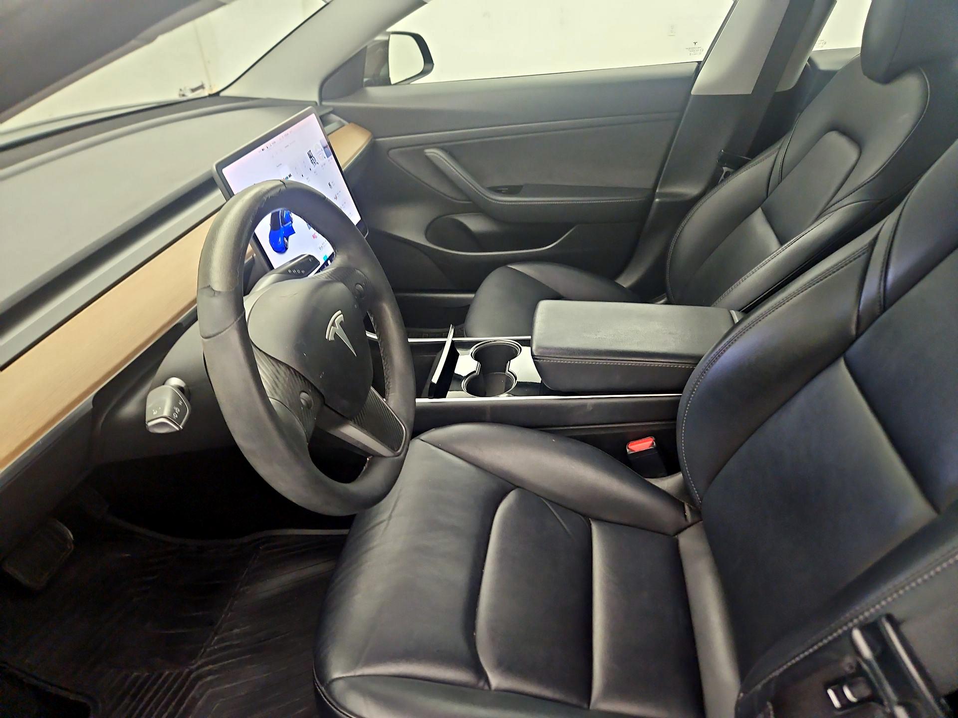 Thumbnail: 2020 Tesla Model 3 - 11