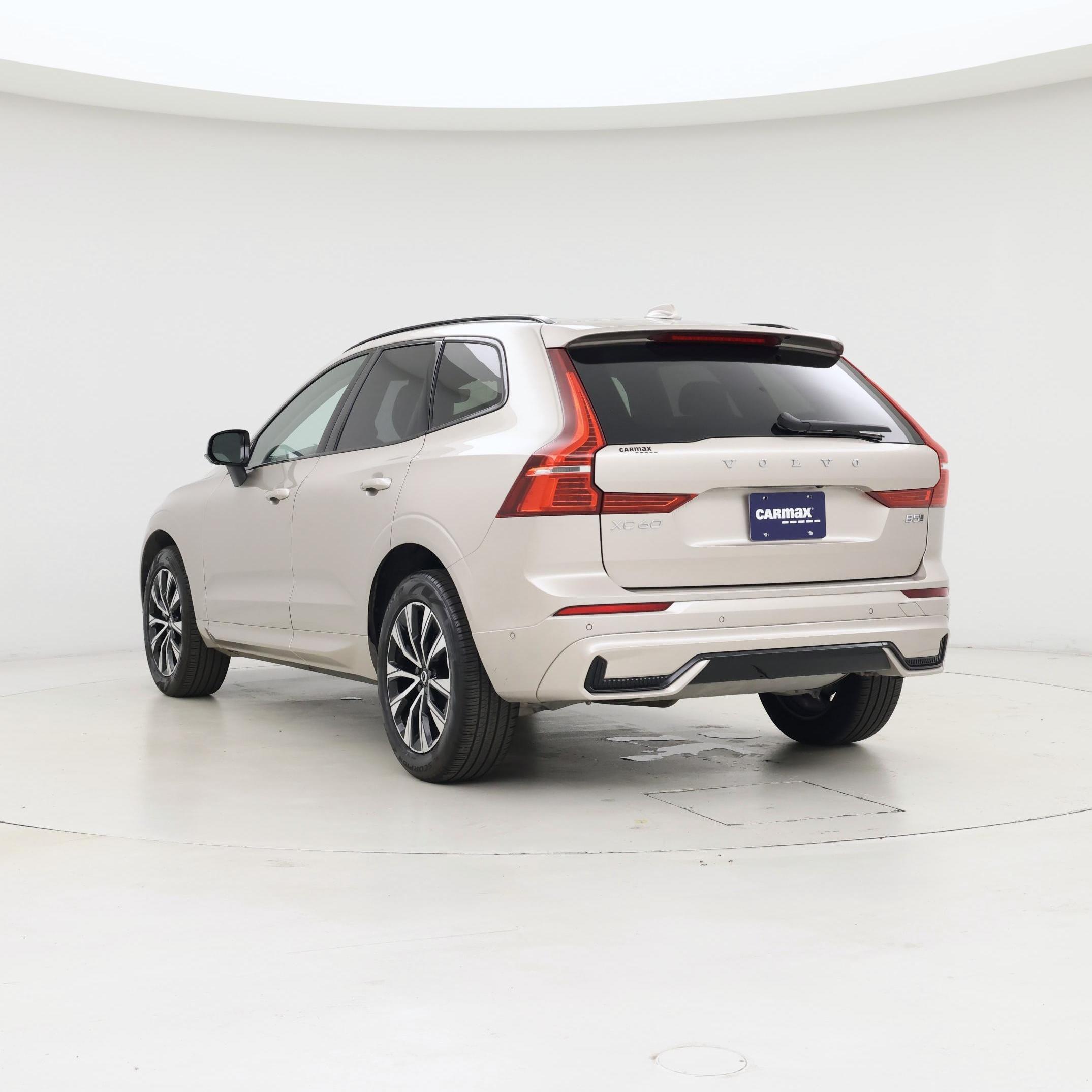Thumbnail: 2025 Volvo XC60 - 2