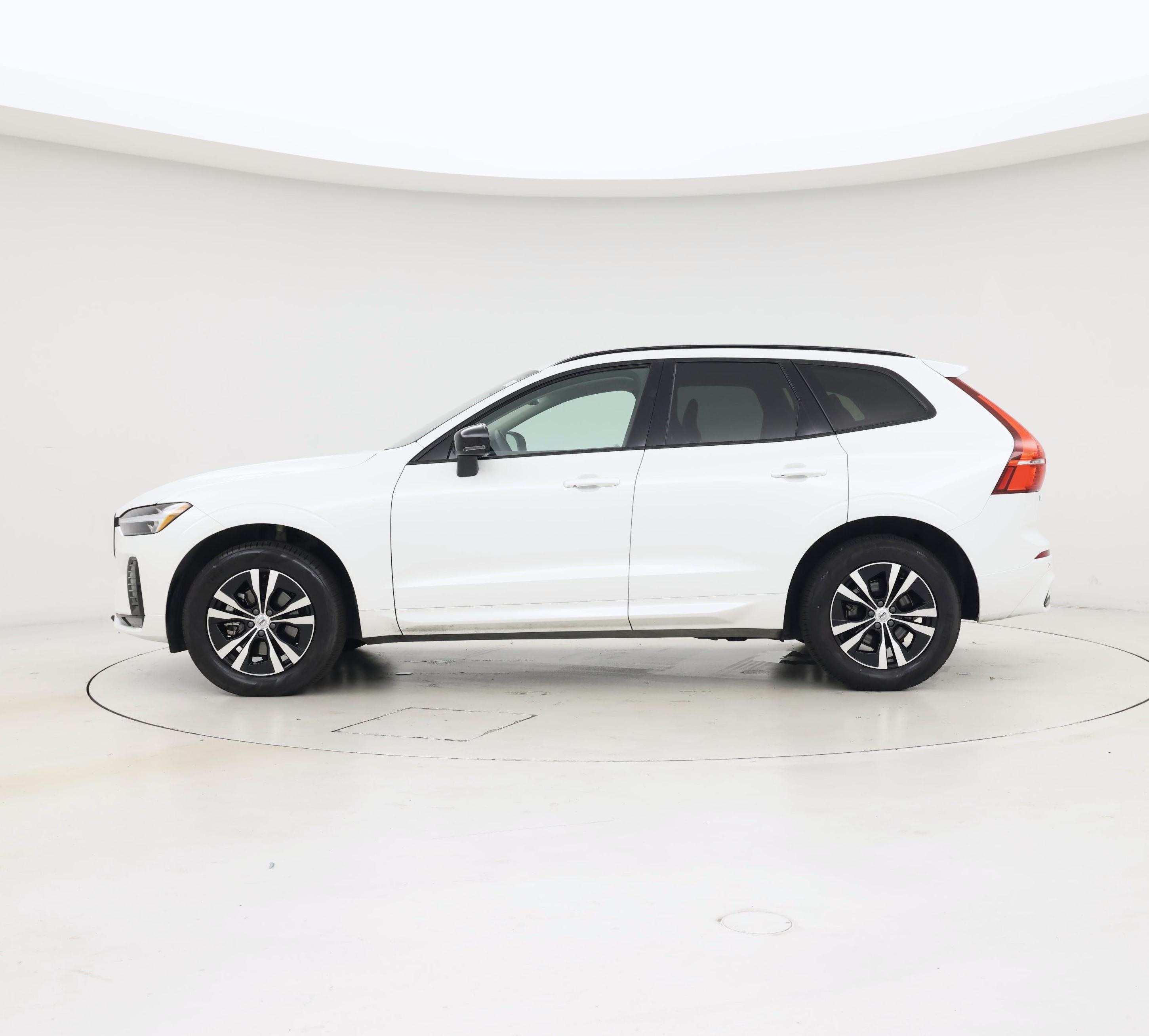Thumbnail: 2025 Volvo XC60 - 3