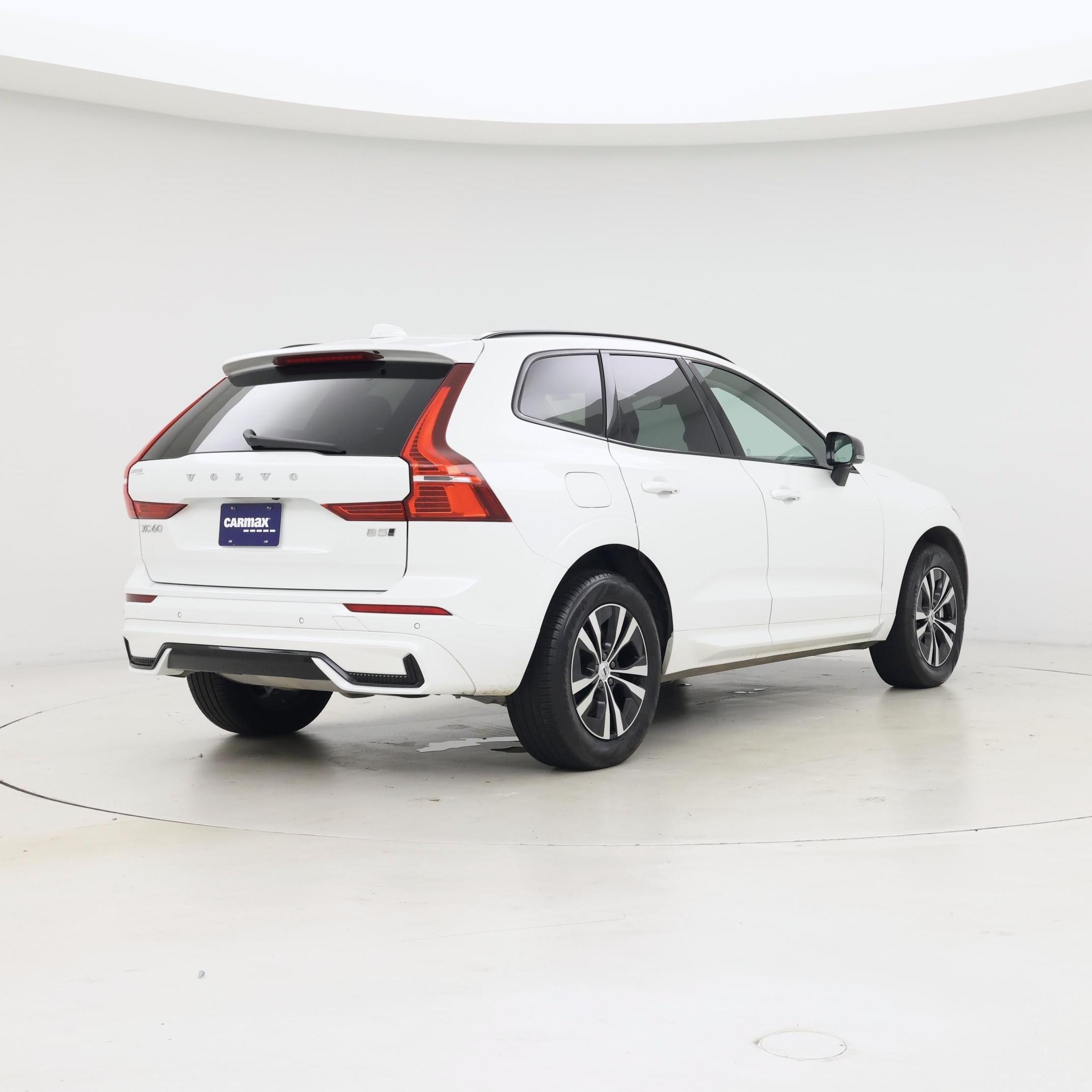 Thumbnail: 2025 Volvo XC60 - 8