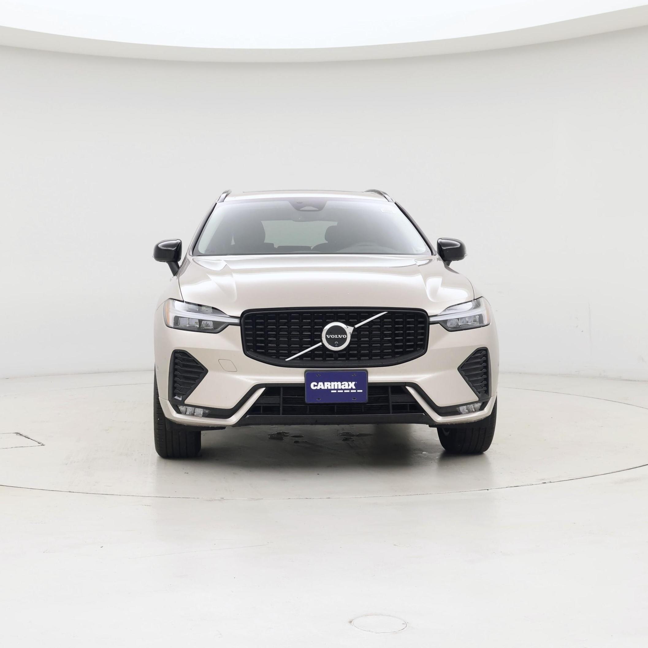 Thumbnail: 2025 Volvo XC60 - 5