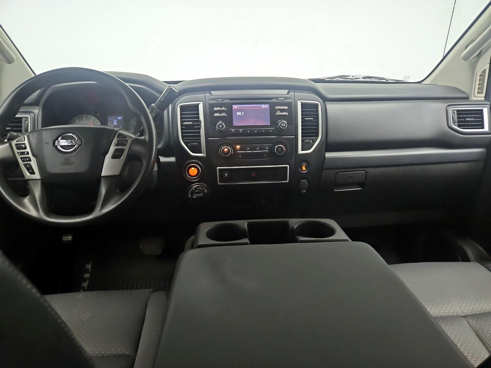 Thumbnail: 2018 Nissan Titan - 9