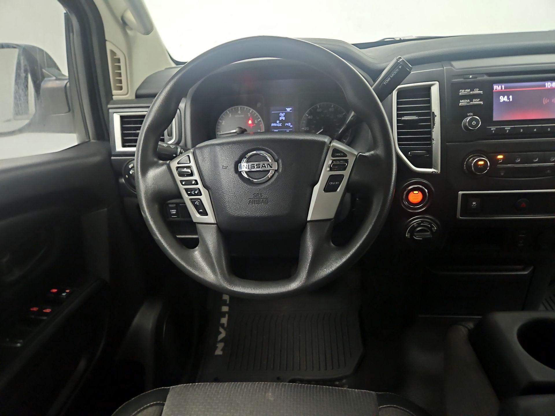 Thumbnail: 2018 Nissan Titan - 10