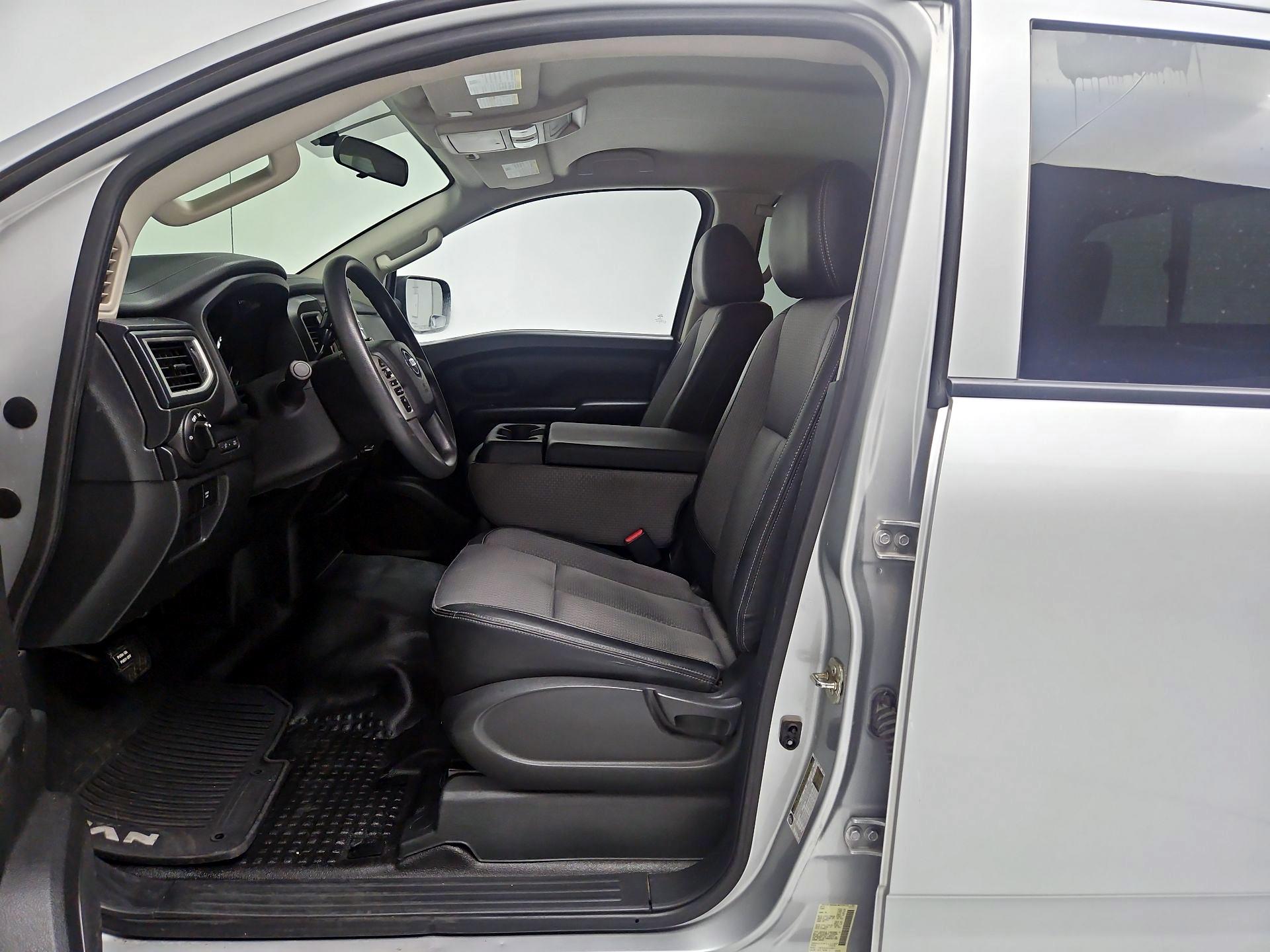 Thumbnail: 2018 Nissan Titan - 11