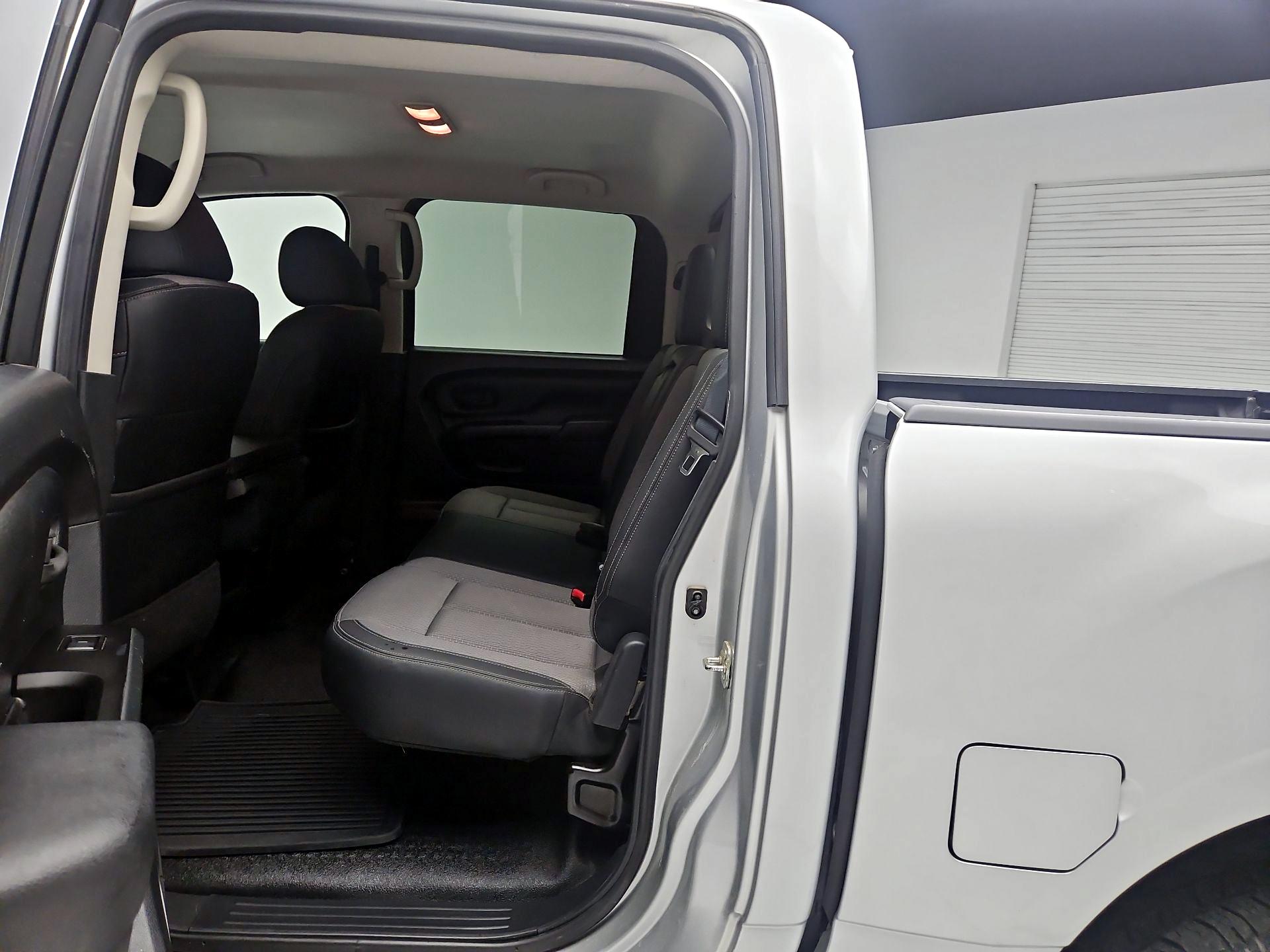 Thumbnail: 2018 Nissan Titan - 19