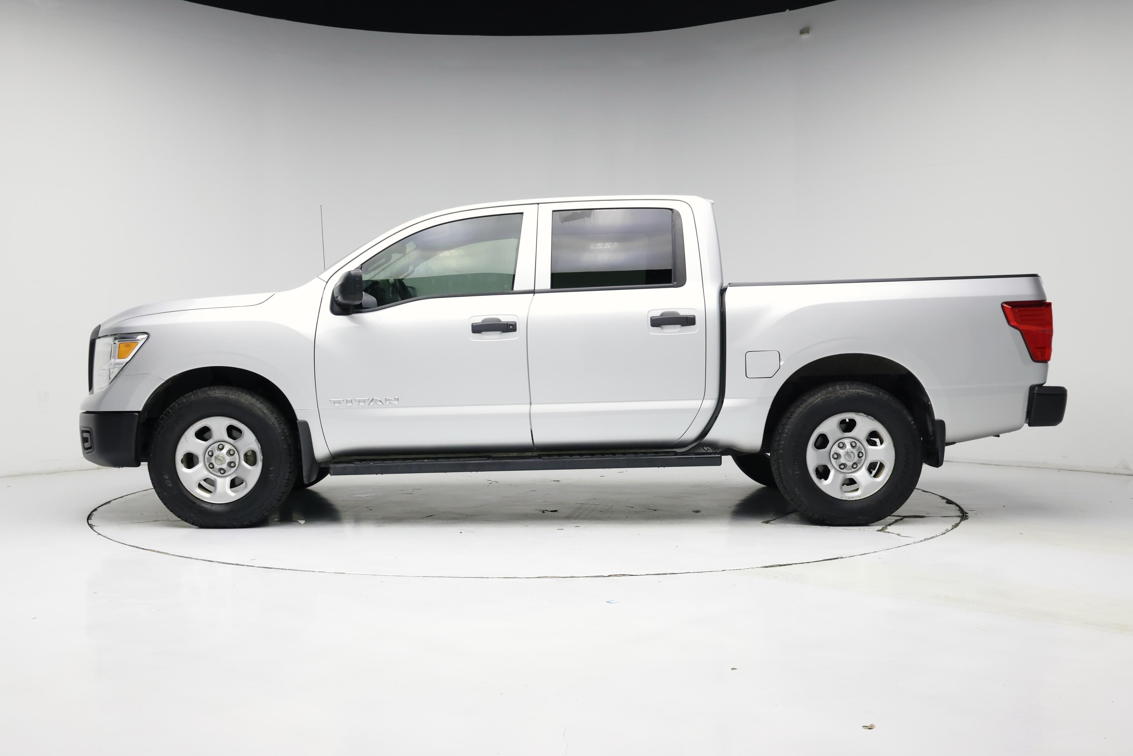 Thumbnail: 2018 Nissan Titan - 3