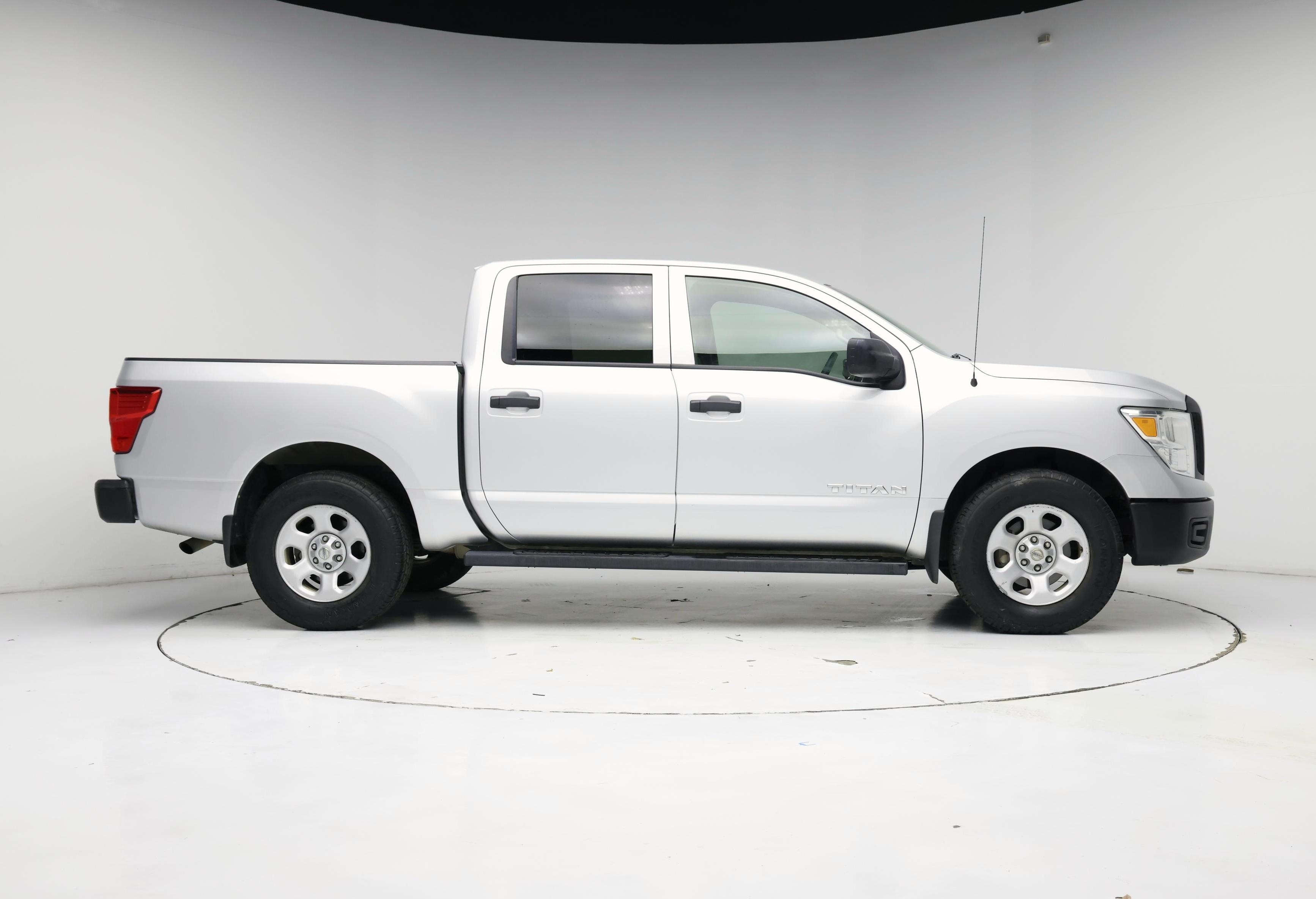 Thumbnail: 2018 Nissan Titan - 7